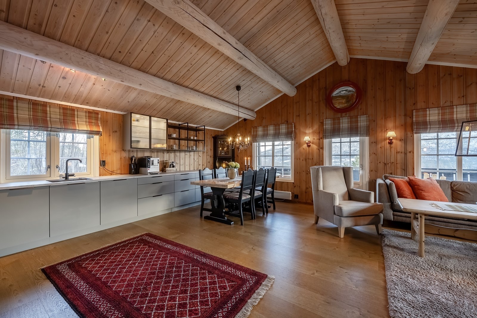 Stue/kjøkken (1. etasje) Galleribilde