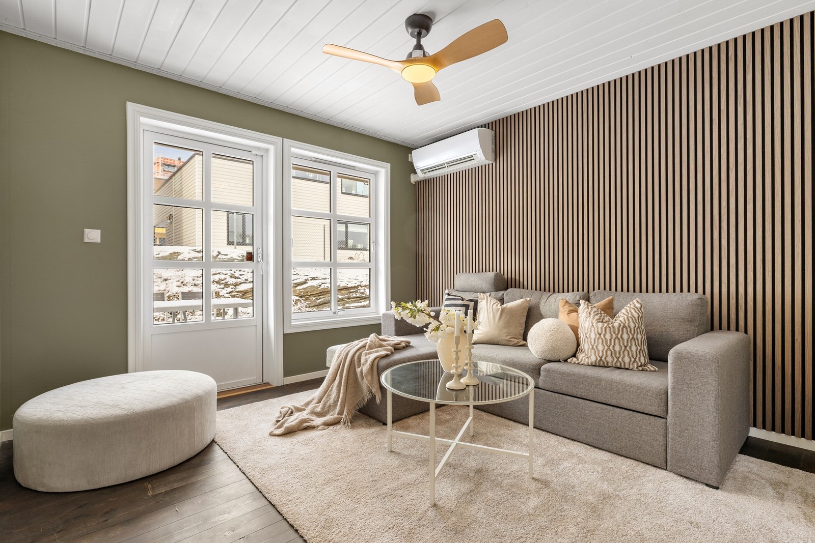 Fra loftstuen har du utgang til en god vestvendt terrasse på 25m². Galleribilde