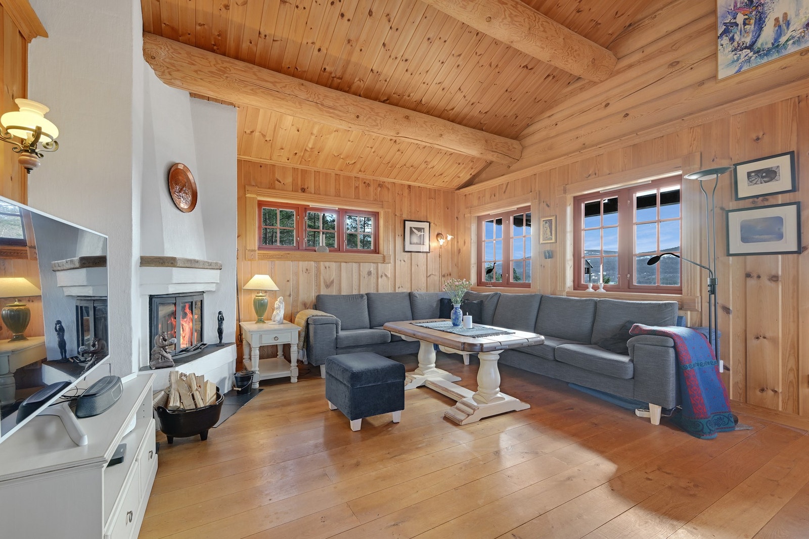 Det er åpen himling med god takhøyde. Galleribilde