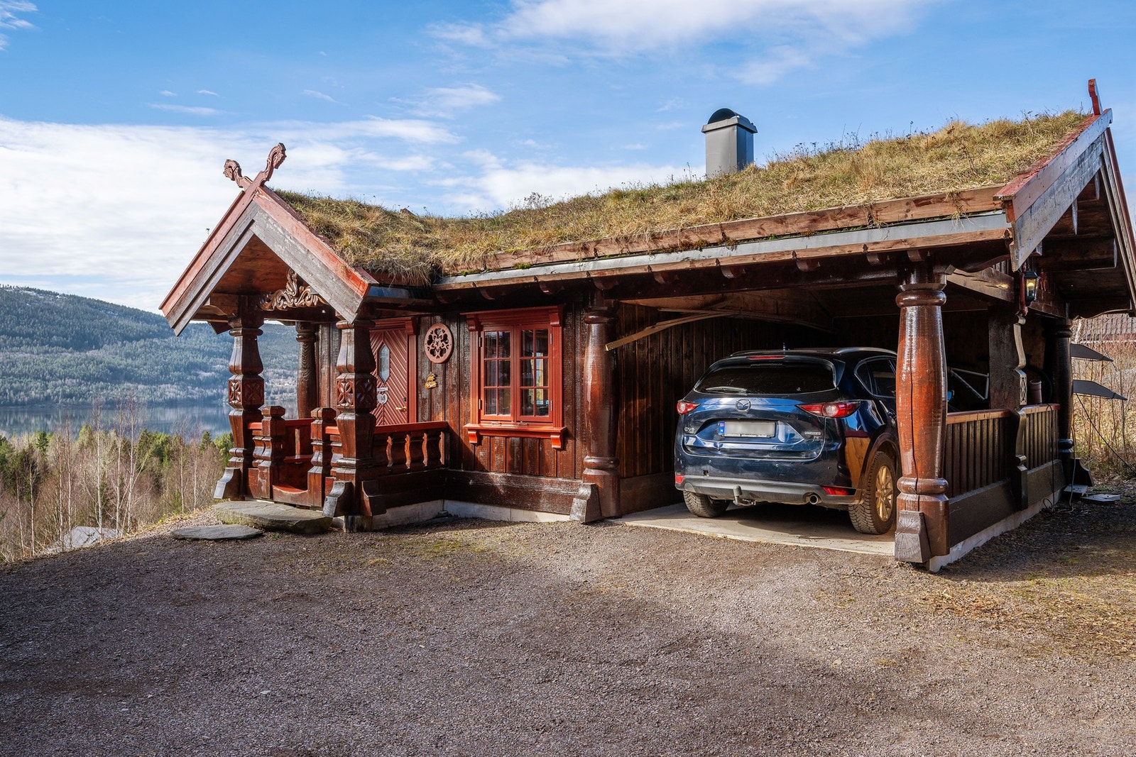 Flott og sjarmerende anneks med carport - oppført ca. 2013/2014. Galleribilde