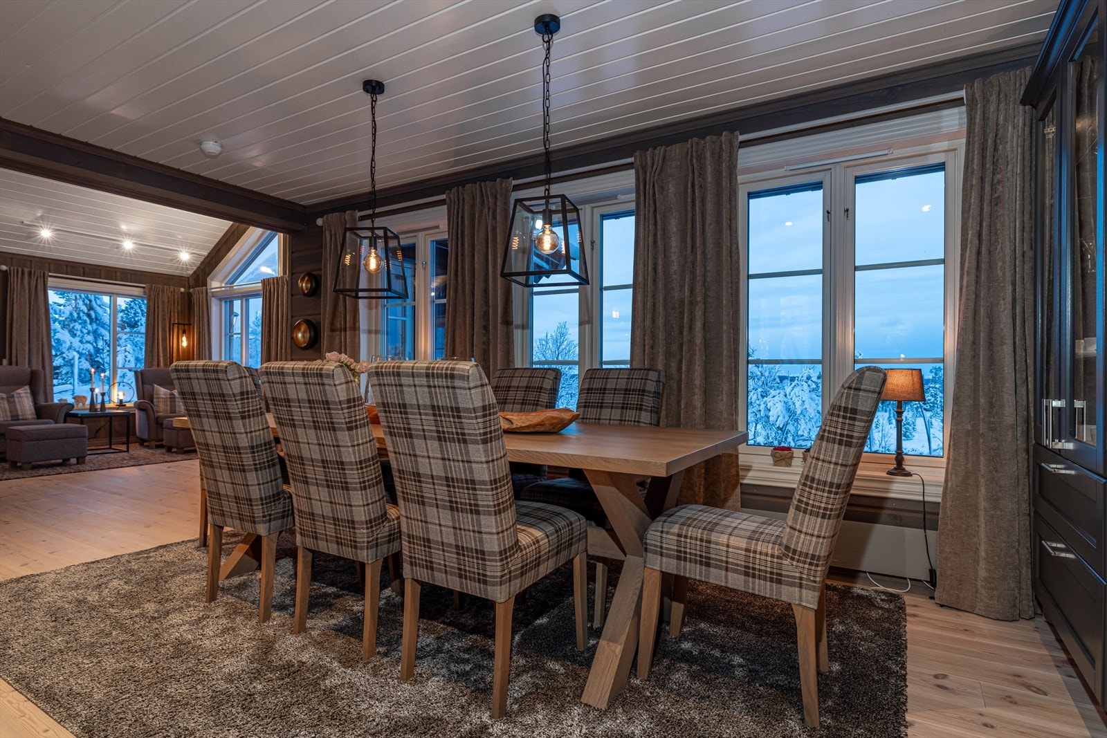 Romslig spisestue Galleribilde