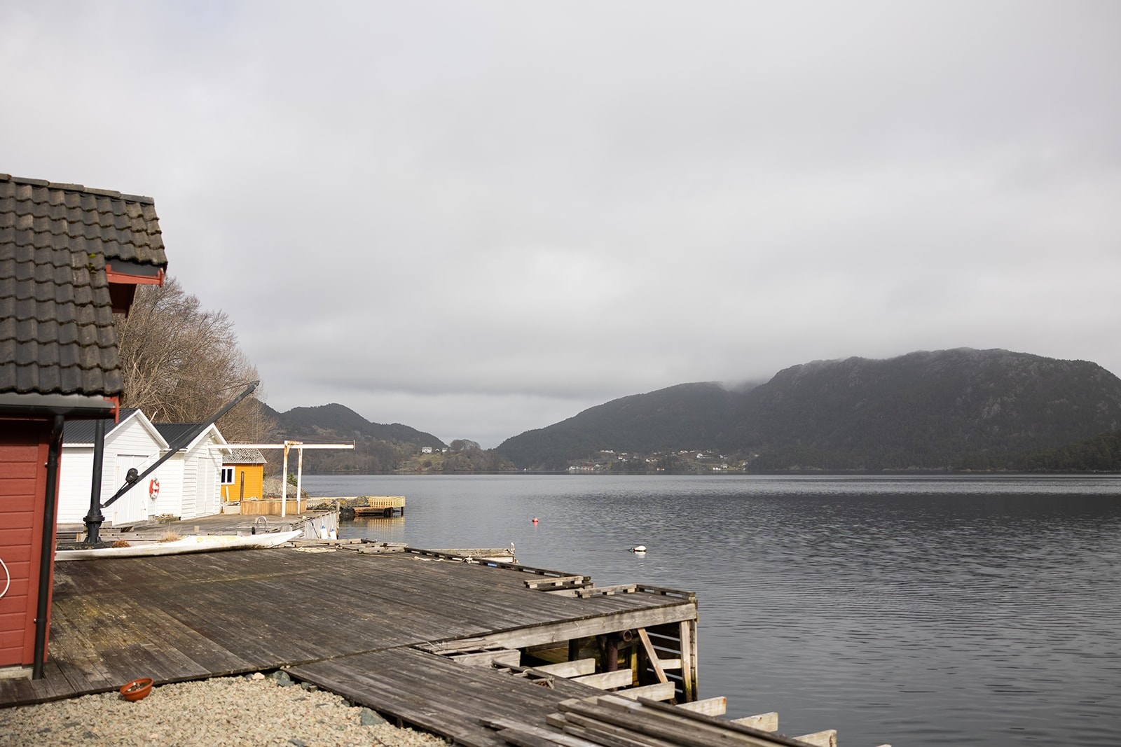 Nydelig skjærgård og natur rundt de populære utfartssteder ved Kulleseid- og Røyksundkanalen, Espevær og Gullgruvene på Lykling Galleribilde