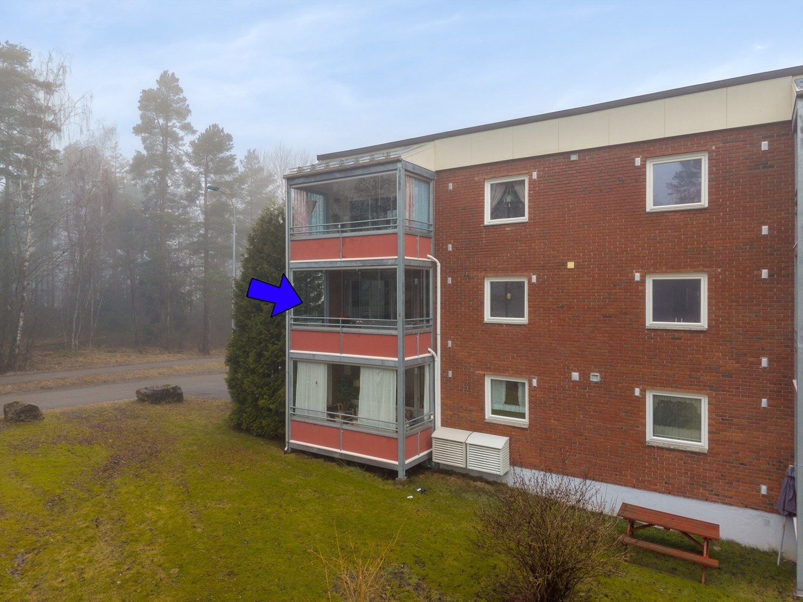 Leiligheten ligger fint til på enden av blokka Galleribilde