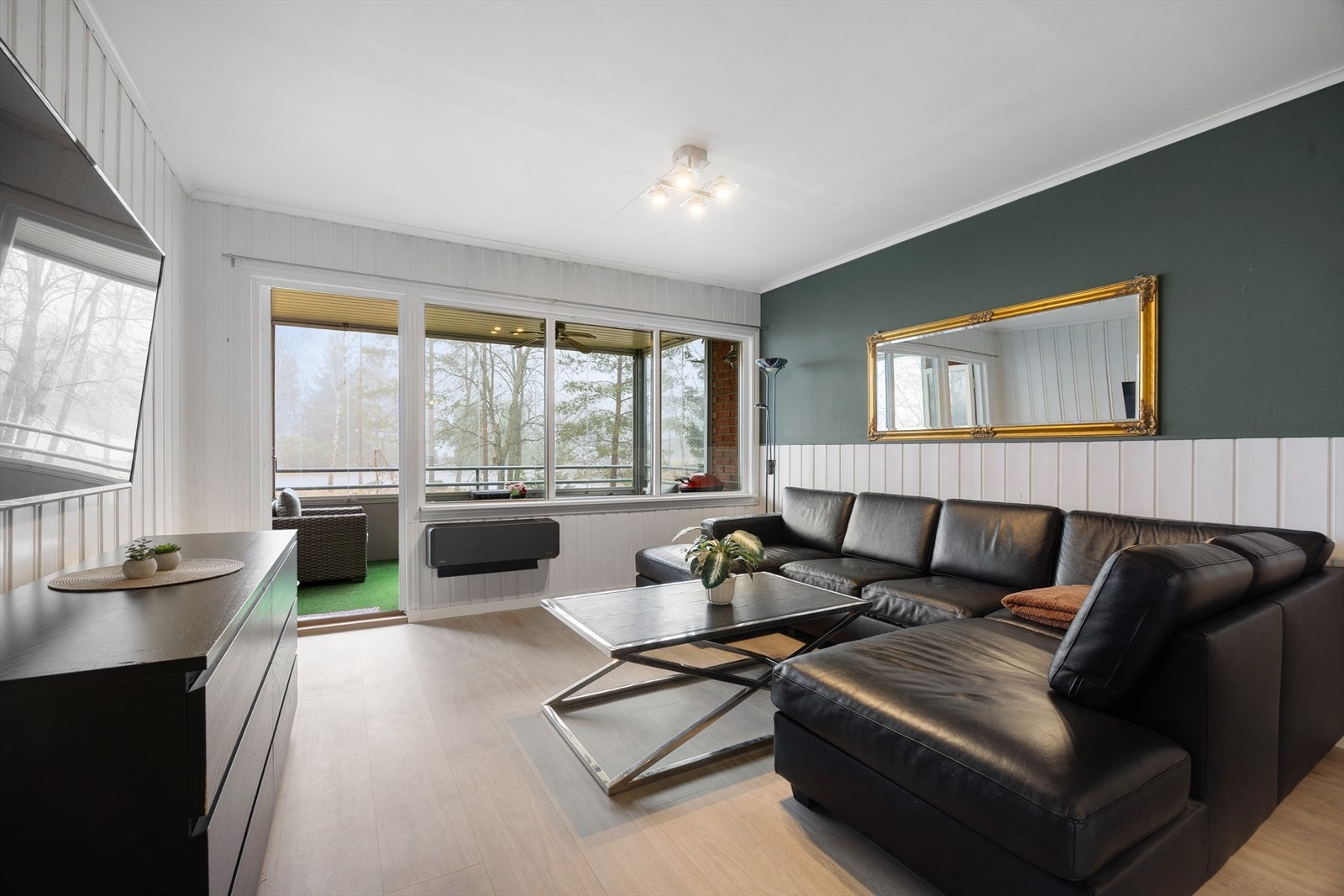 EiendosMegler1 v/Isabell Heidenreich-Riis presenterer Stigeråsen 33B! Galleribilde