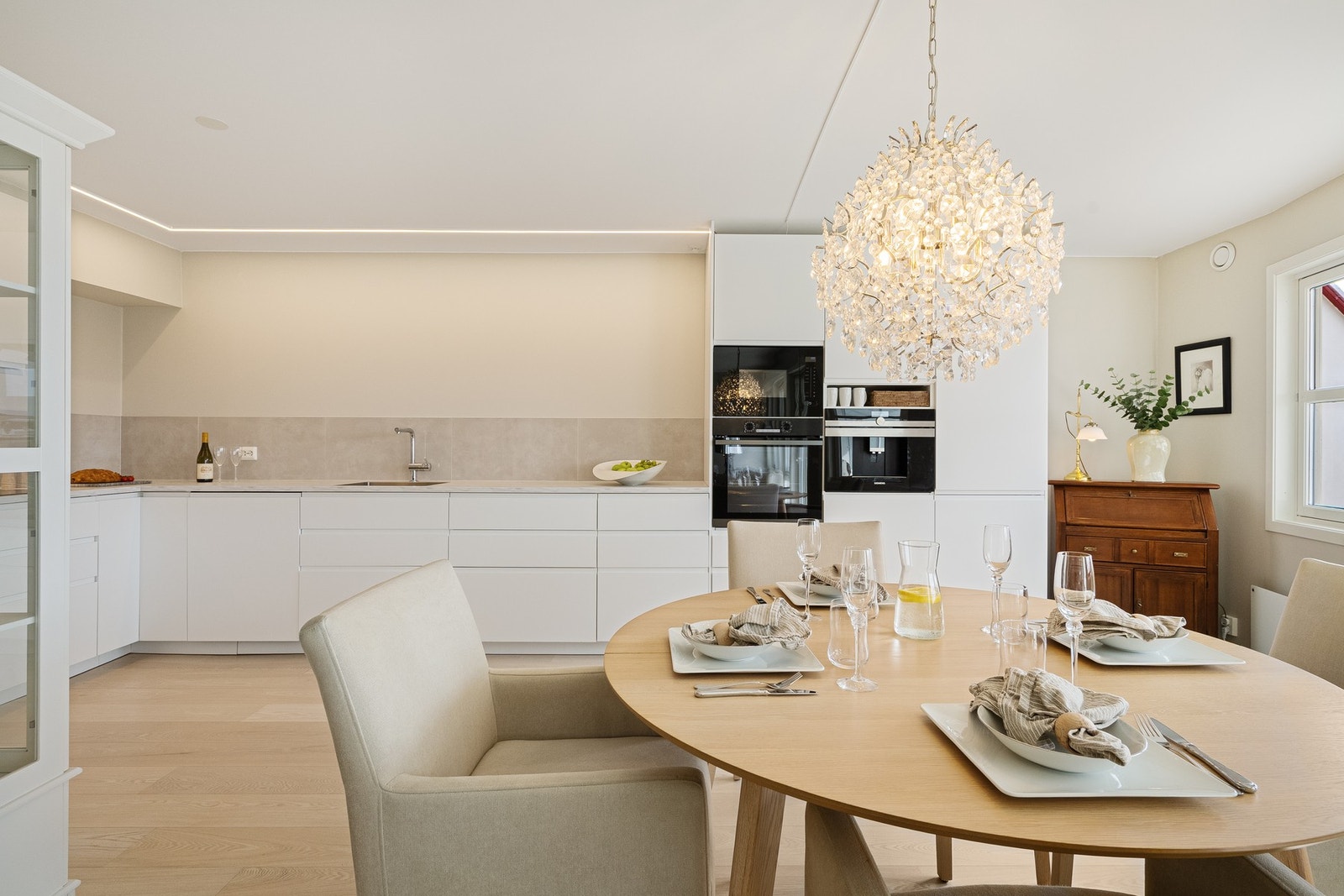 Nyoppusset og lekker leilighet med gjennomgående høy standard. Galleribilde