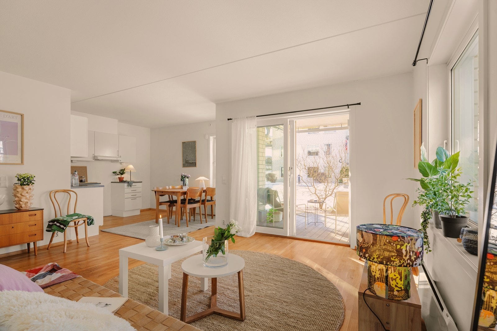 Leiligheten har en smart og god planløsning. Gode vindusposter. Åpen kjøkken/stue løsning Galleribilde