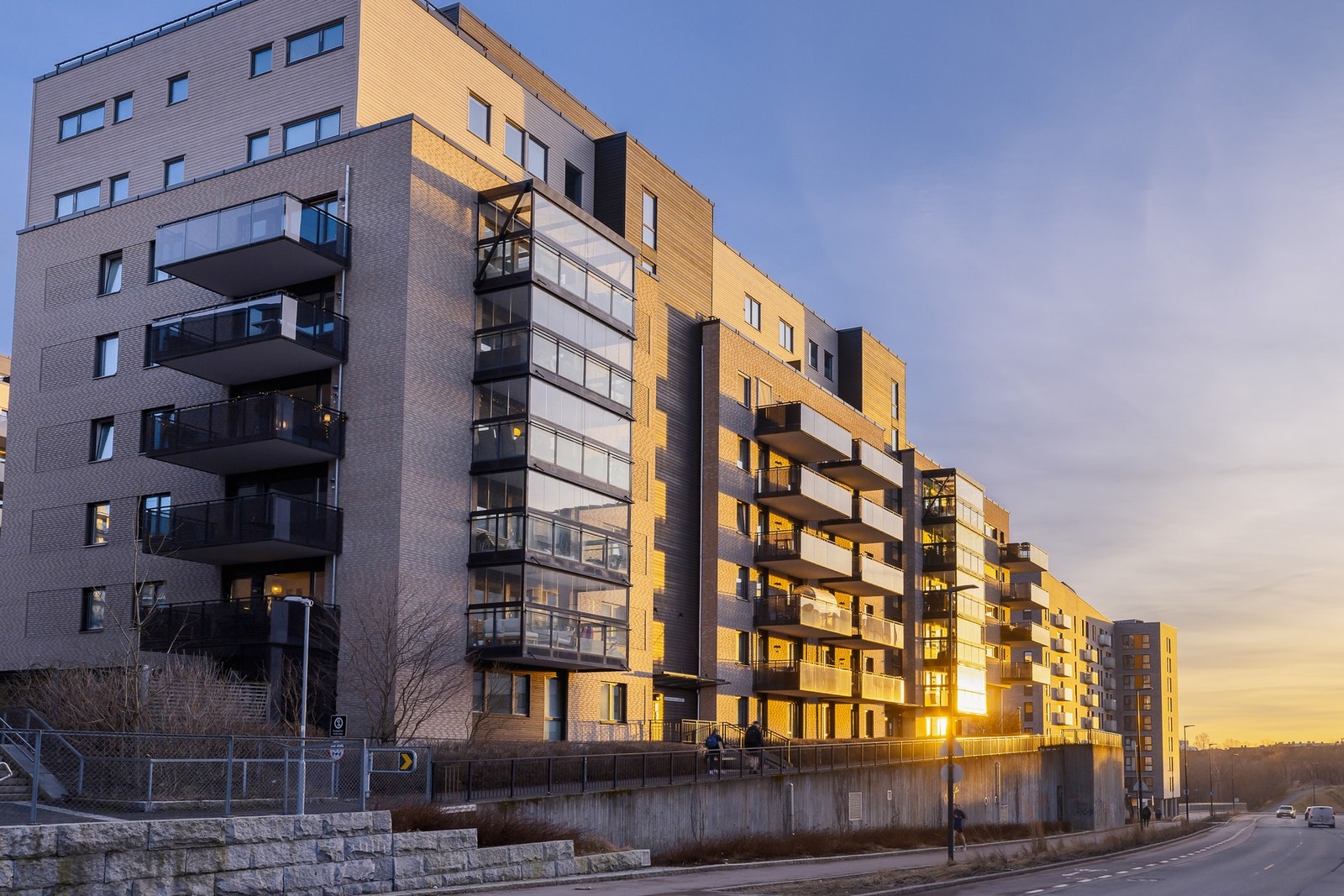 Her bor du i et hyggelig og veldrevet sameie med nærhet til kollektiv transport, butikker, barnehager og skoler. Galleribilde