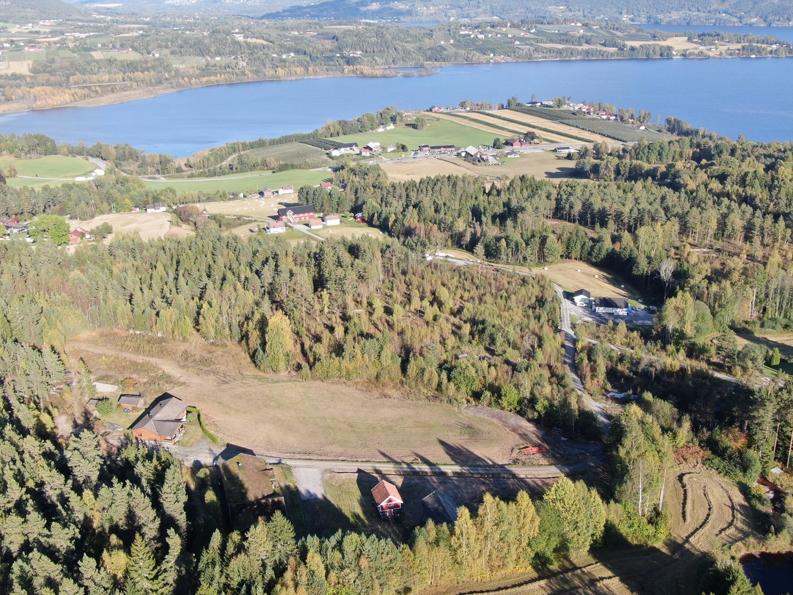 Her bor man omgitt av vakker natur og har samtidig kort vei til alle byens tilbud. Galleribilde