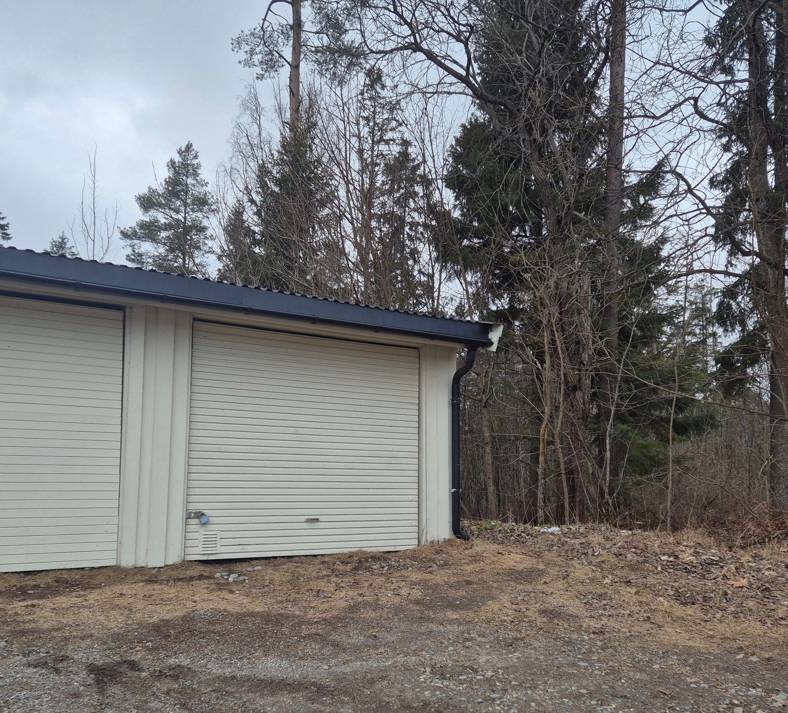 Garasje i eget bygg. Galleribilde