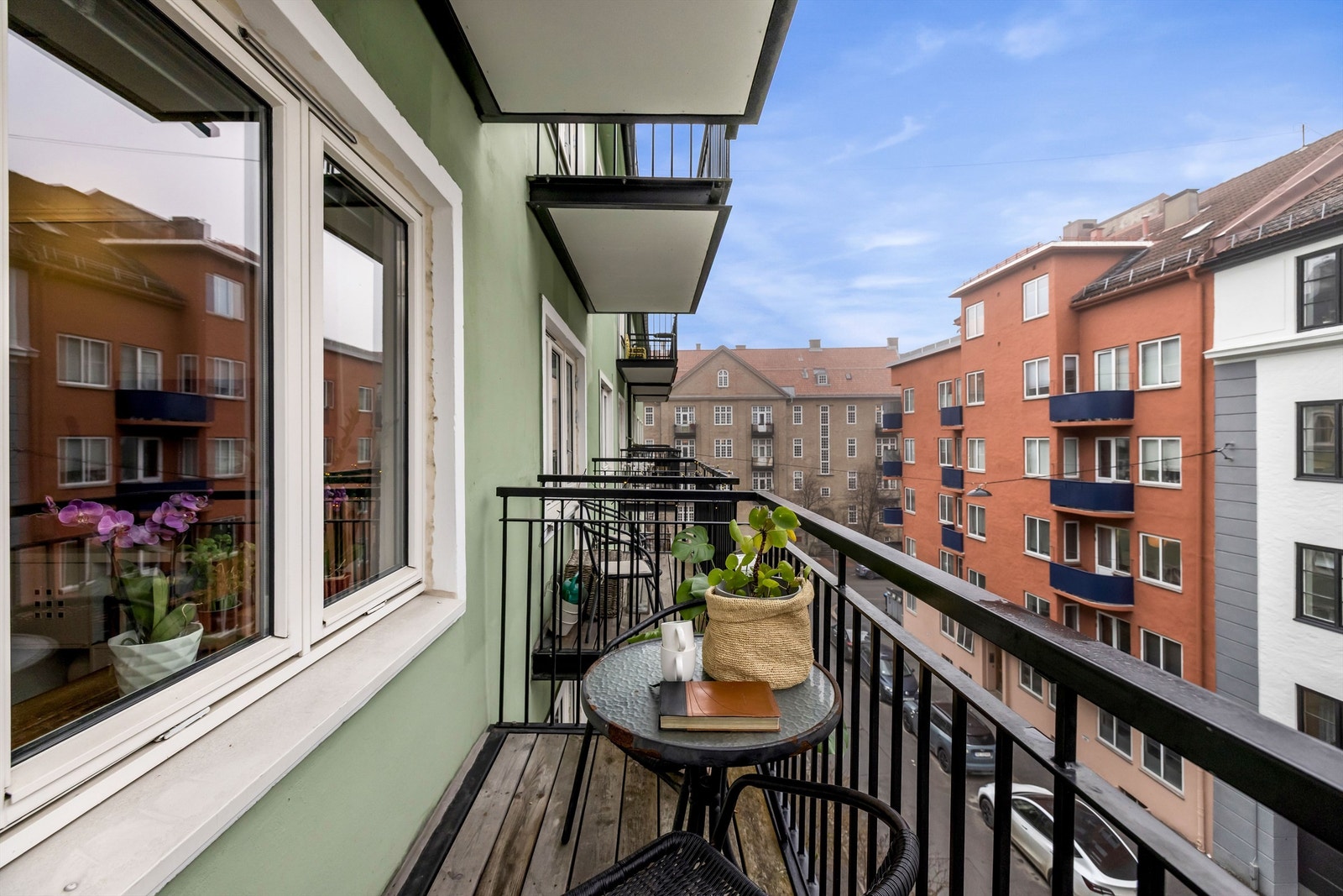 Leiligheten ligger tilbaketrukket på idylliske Fagerborg, rett ved hyggelige Jessenløkken. Galleribilde