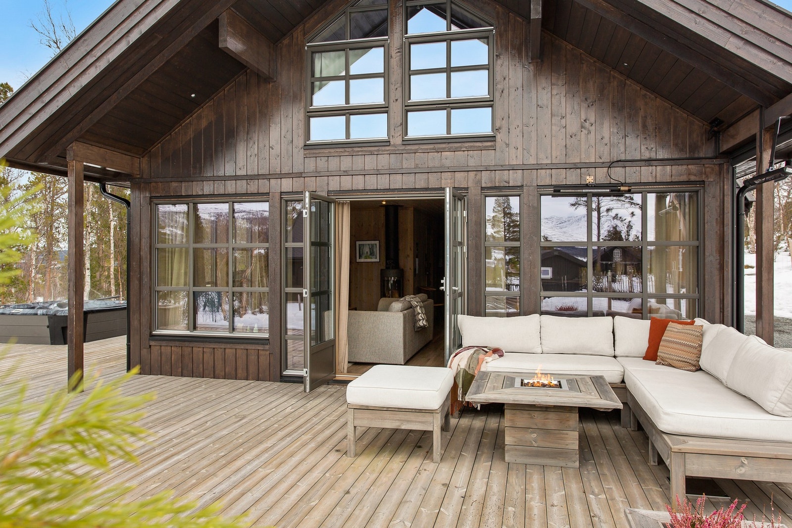 Uteområde. Galleribilde