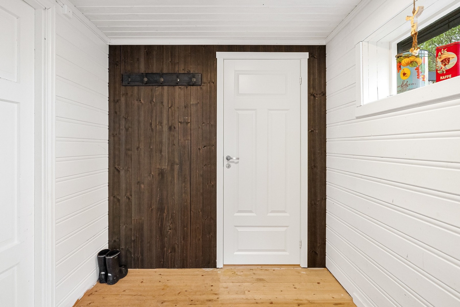 Gang/entré med adkomst til toalettrommet Galleribilde