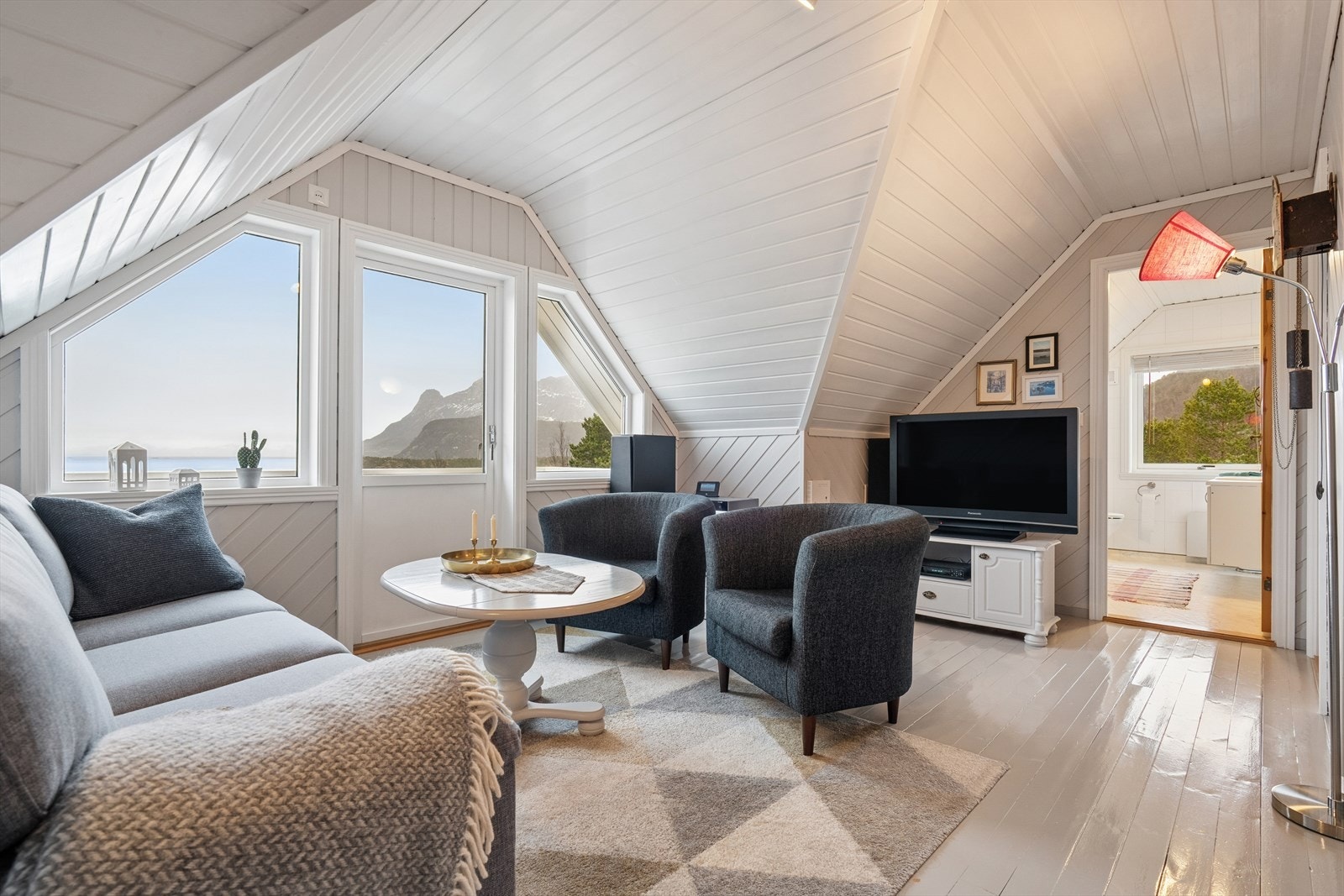Flott loftstue. Galleribilde