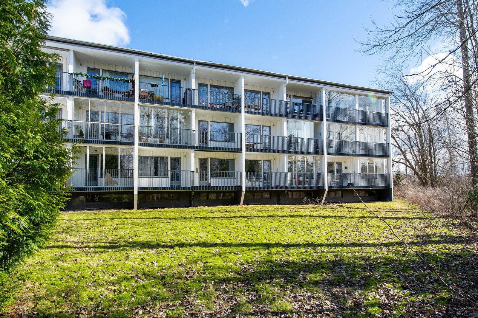 Lokalmegleren & Partners ønsker deg velkommen til Brekkeveien 23! Galleribilde