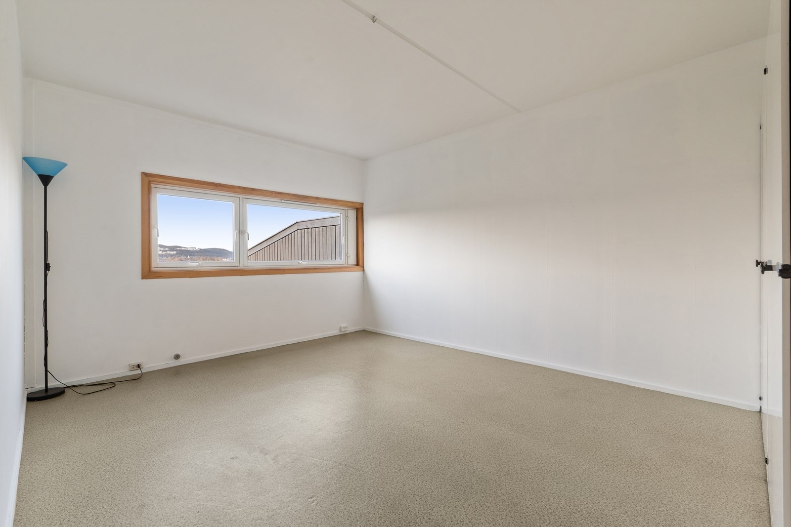 Rommet har fine lysforhold og en behagelig atmosfære. Galleribilde