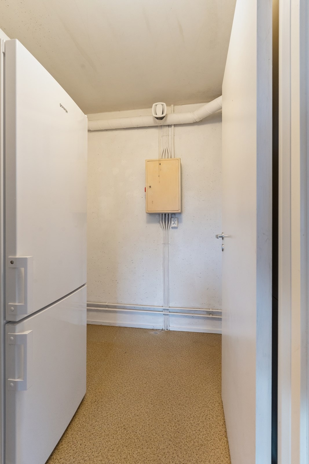 Praktisk innvendig bod med gode oppbevaringsmuligheter. Galleribilde