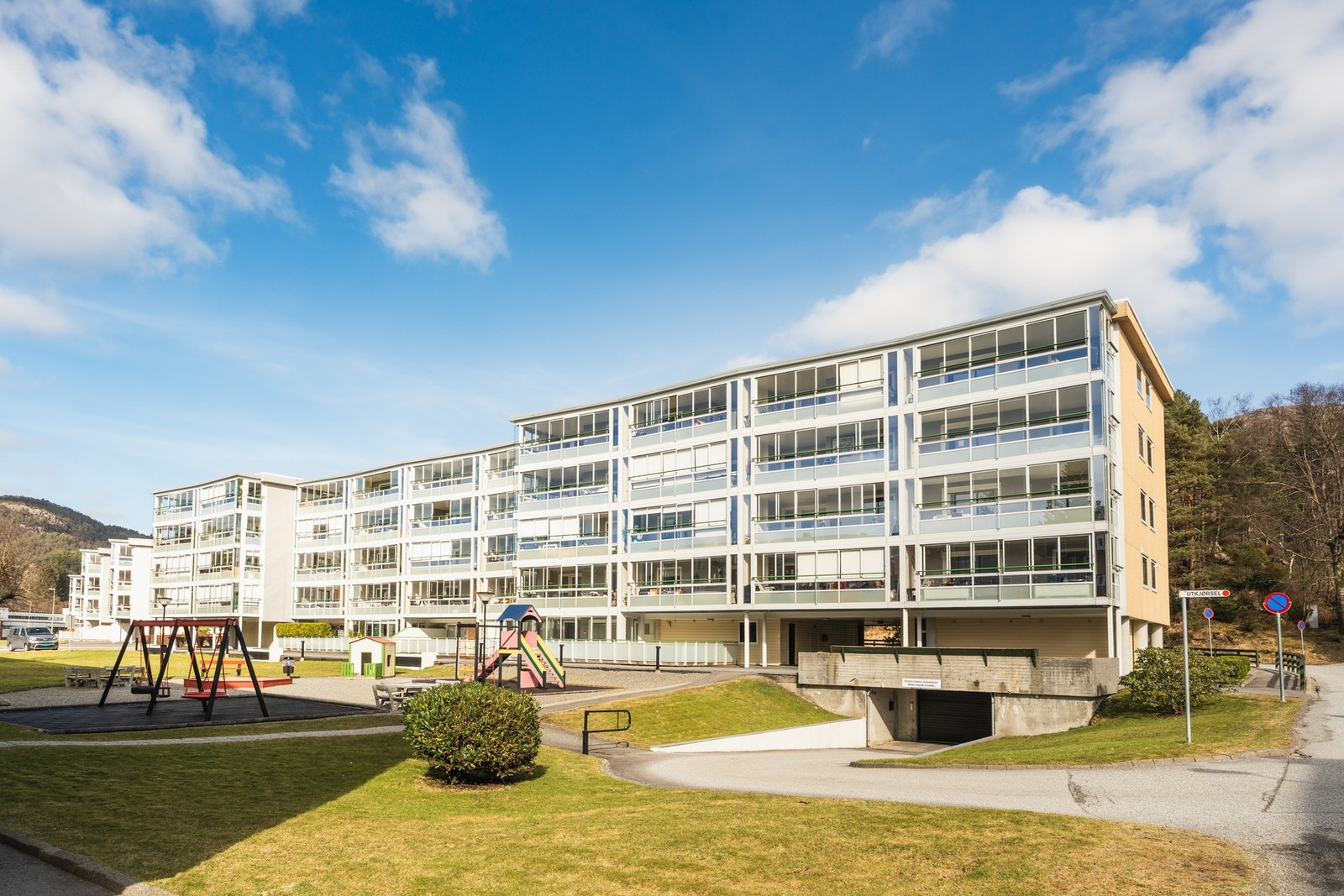 Leiligheten har to eksterne boder i 1. etasje på totalt 5,3 kvm. Galleribilde