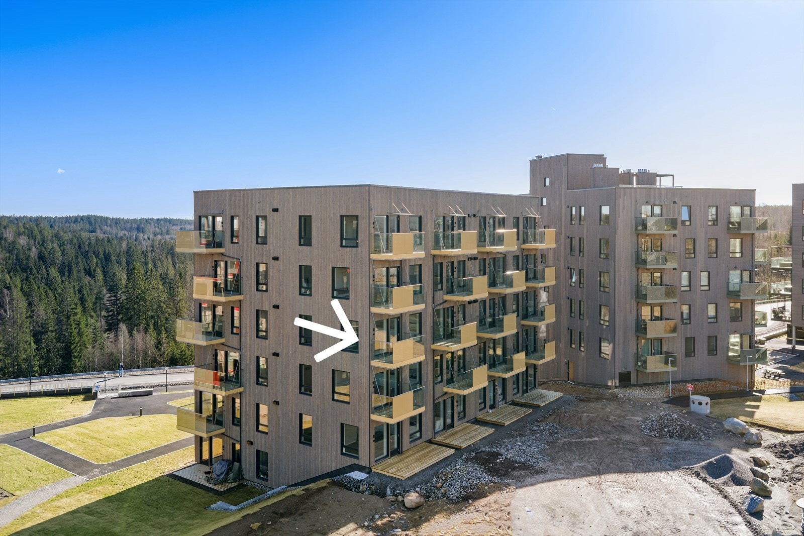 Solerunden 64 - Leilighet 19 ligger i 4. etasje og har en flott hjørnebeliggenhet. Klar for innflytting! Galleribilde