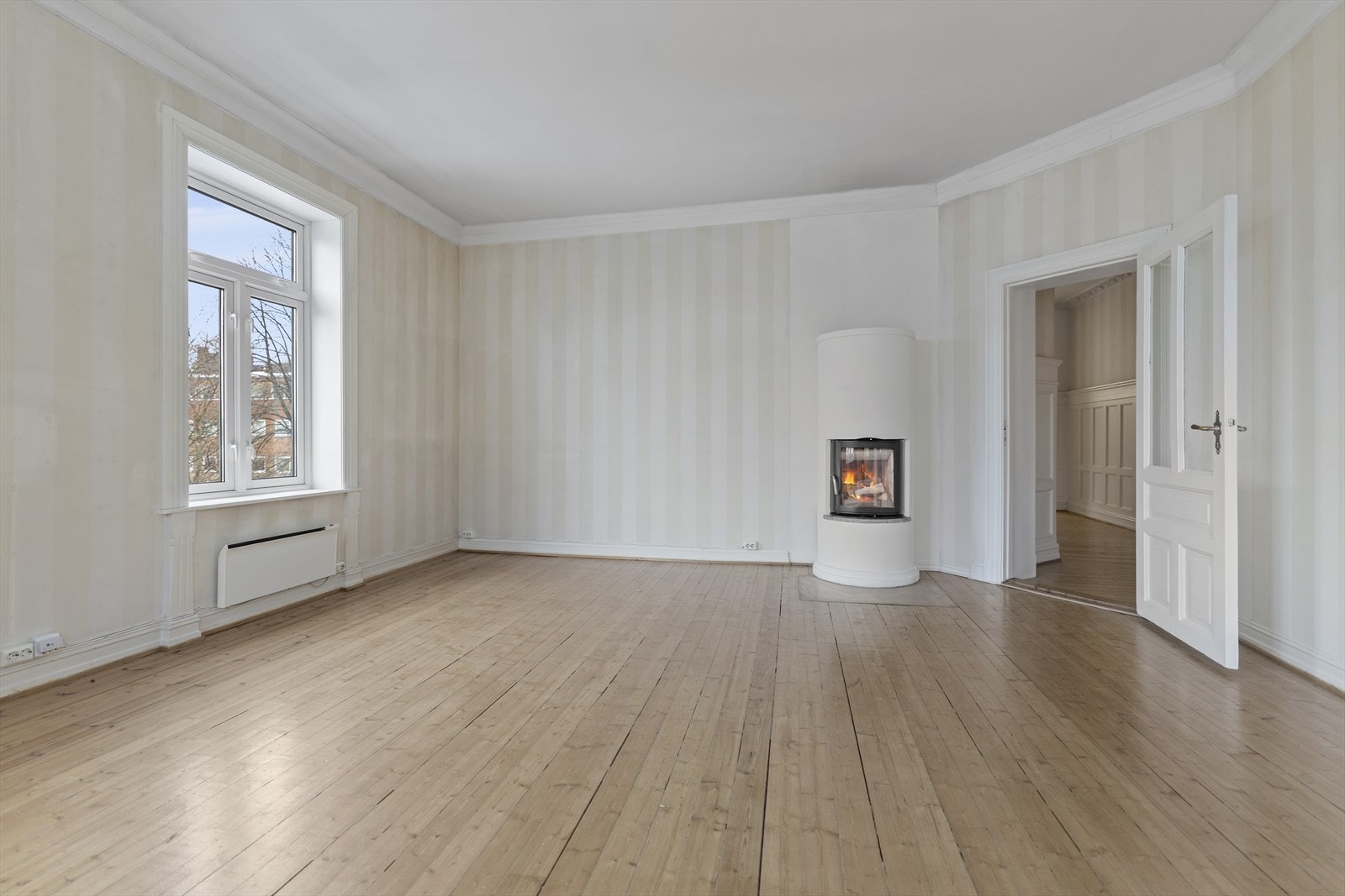 Klassiske detaljer - kakkelovn Galleribilde