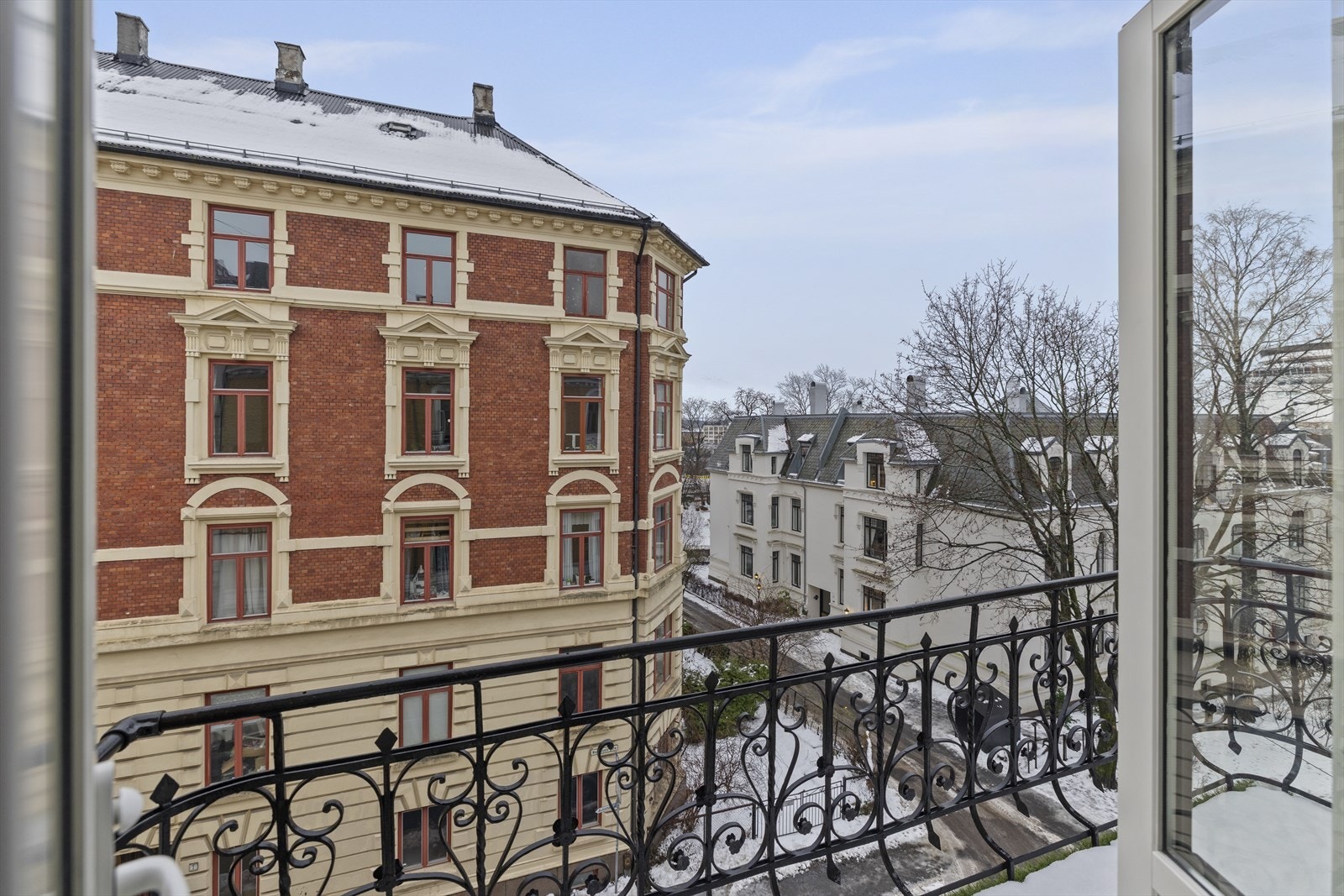 Utang til sydøstvendt balkong Galleribilde