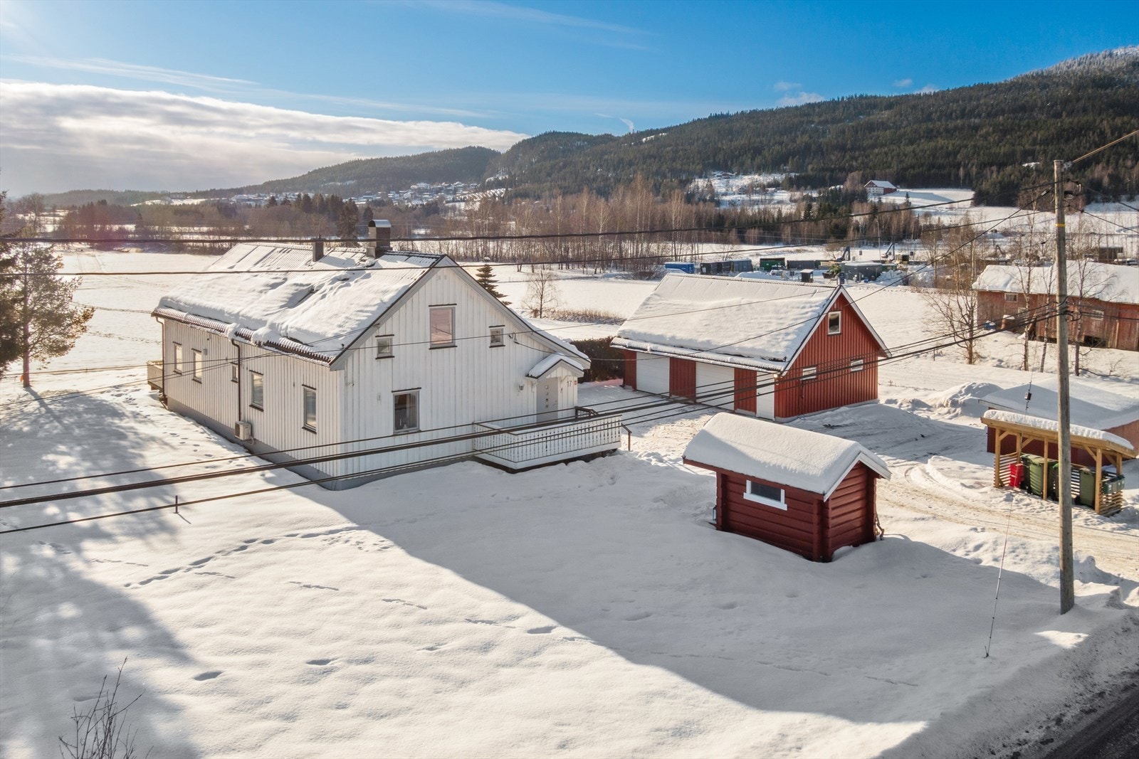 Gamle Glittrevei 17 presenteres av DNB Eiendom ved Dag Kristoffer Helmen. Galleribilde