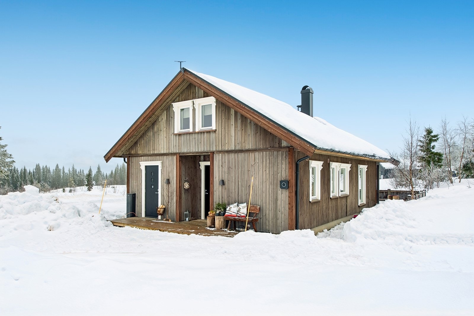 Hytta har en attraktiv beliggenhet på Gåsbu med ski-inn/ski-ut til et av landets beste løypenett. Galleribilde