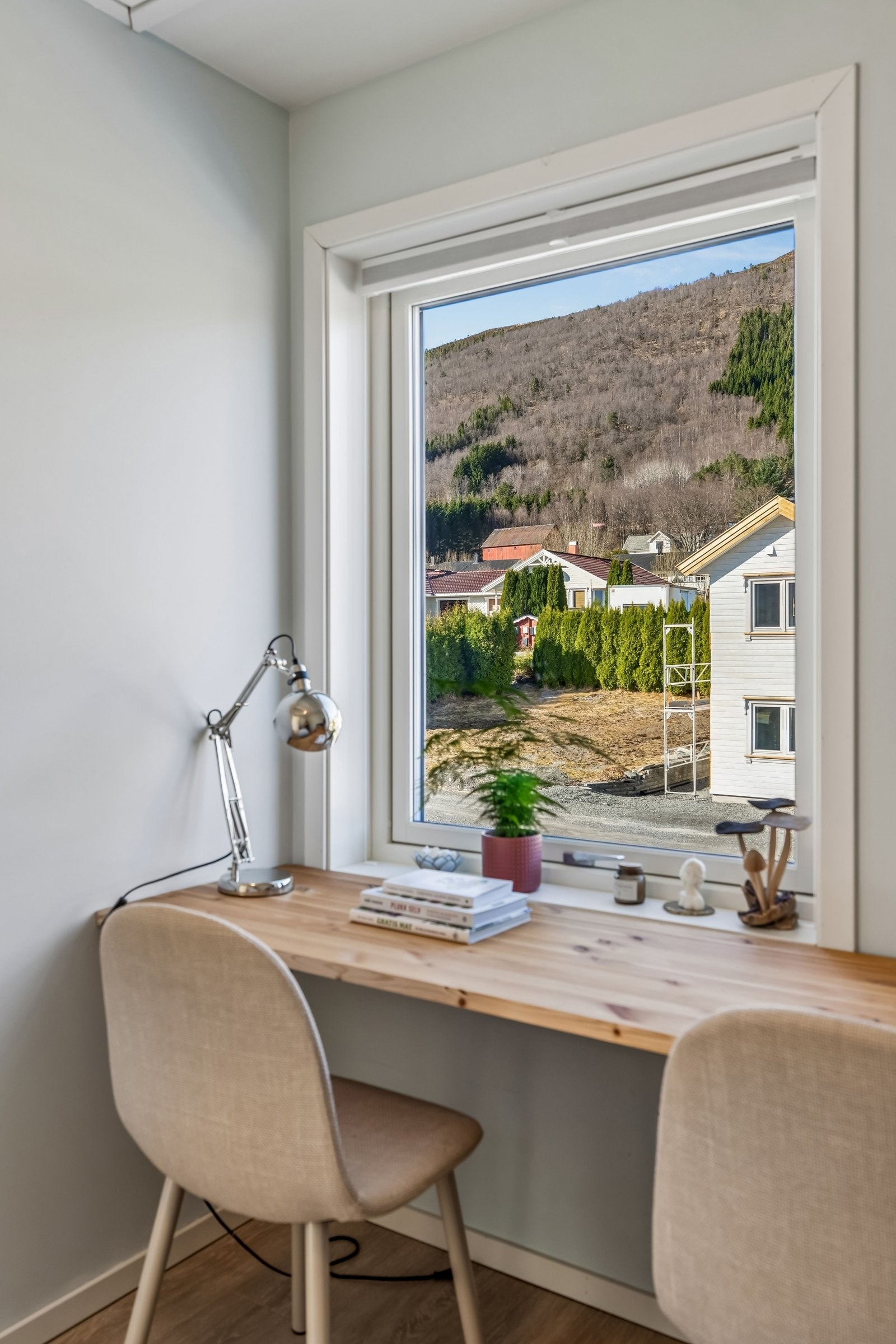 Utsikten fra soverommet i andre etasje. Galleribilde