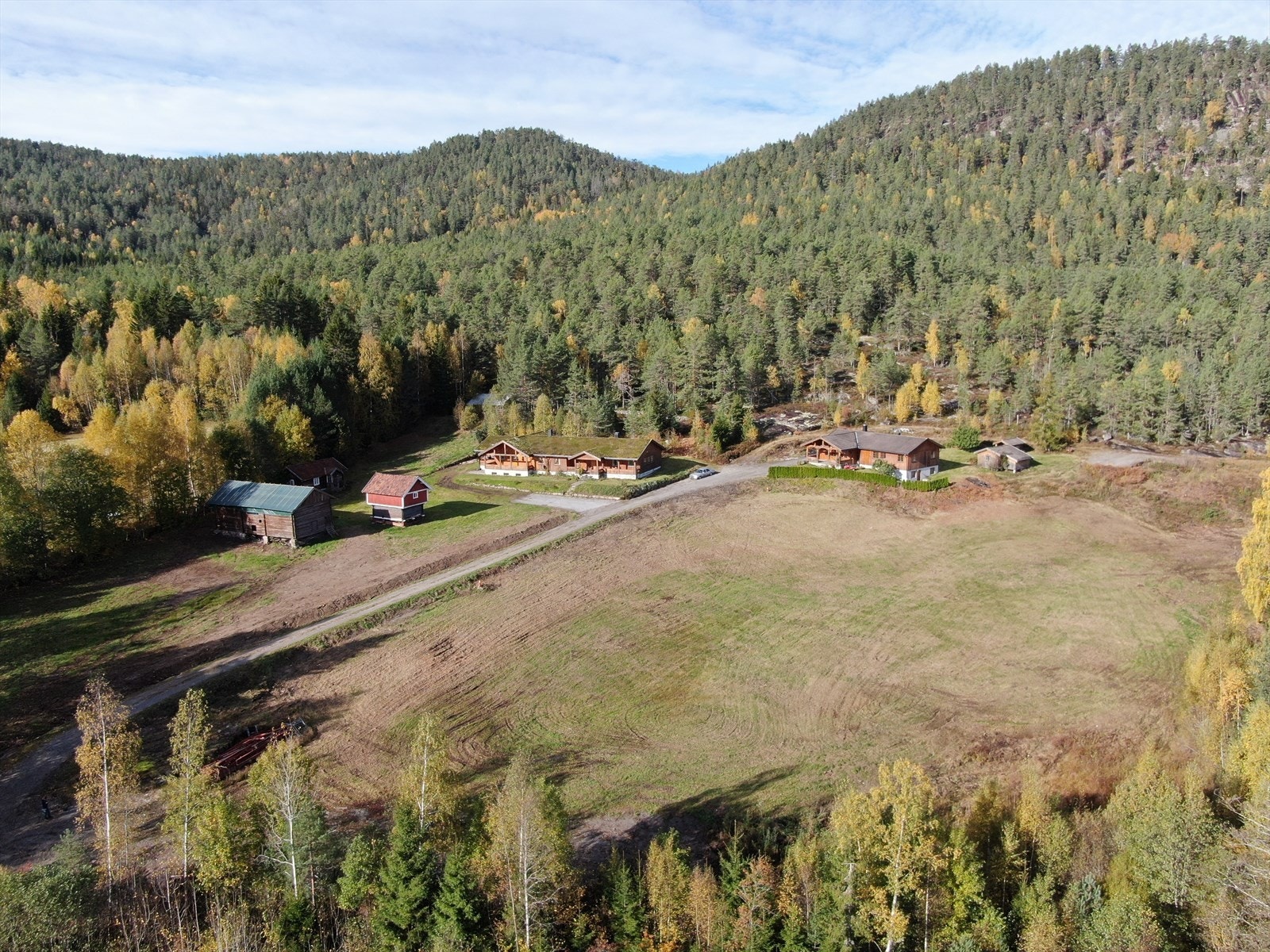 Her bor du med nærhet til skogen og flotte turmuligheter ! Galleribilde