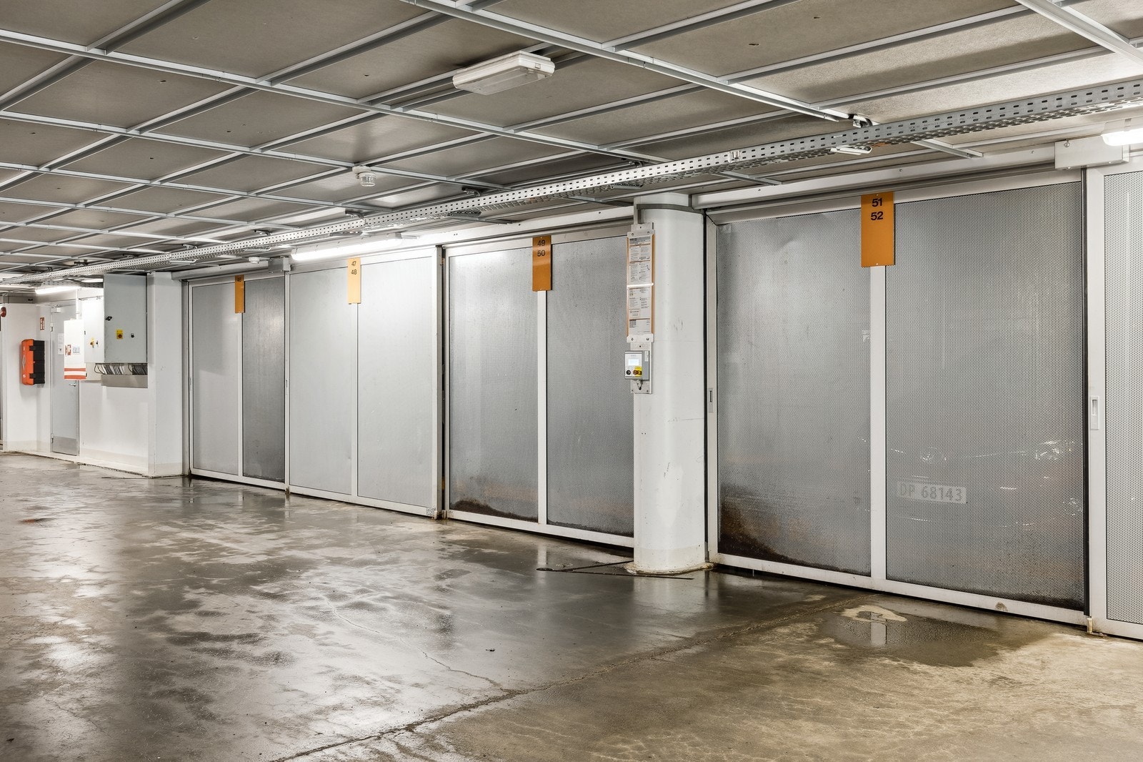 Parkering i garasje er inkludert i husleien. Galleribilde