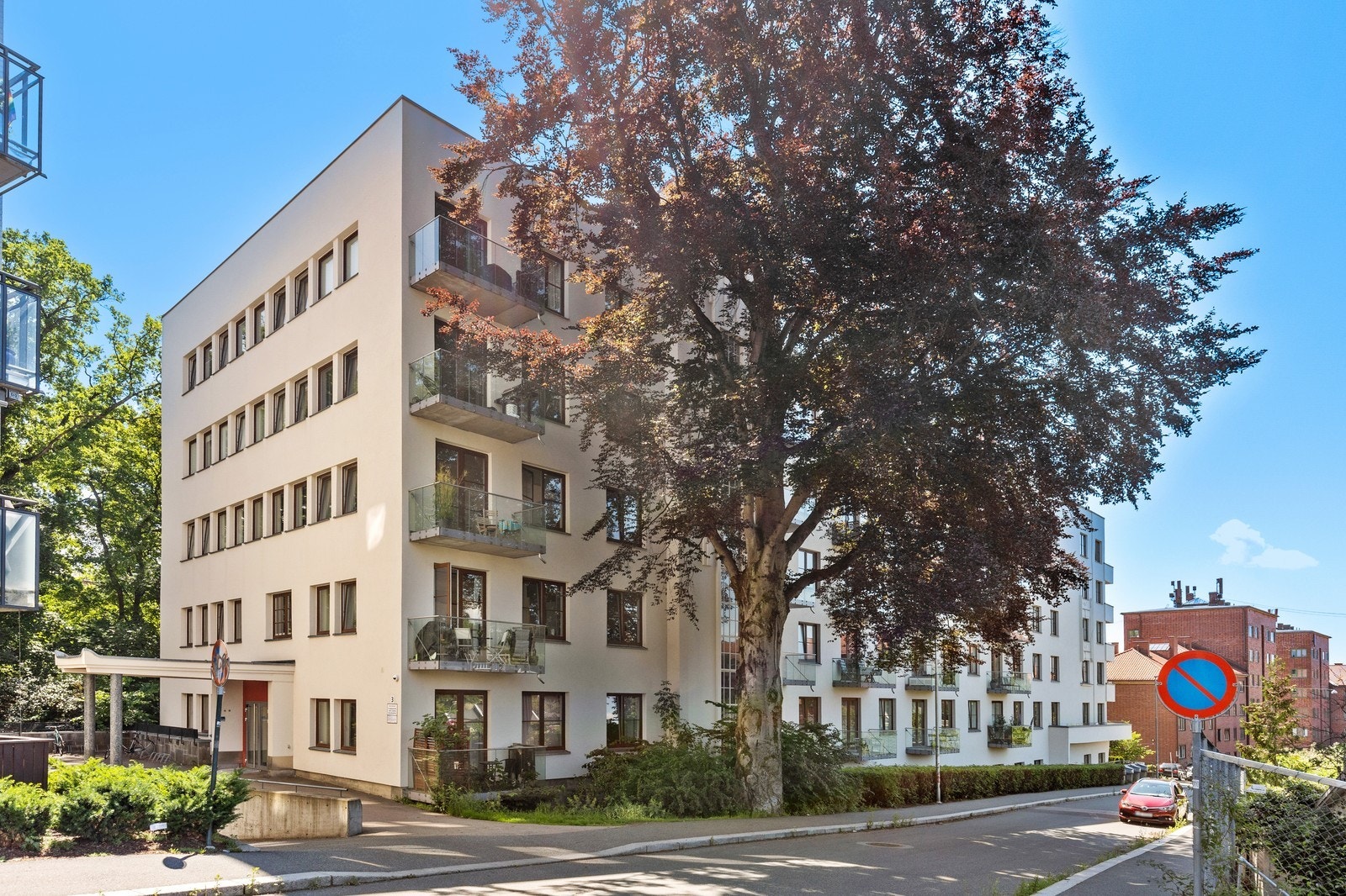 Sentral og attraktiv beliggenhet på Rosenhoff ved Carl Berner. Galleribilde