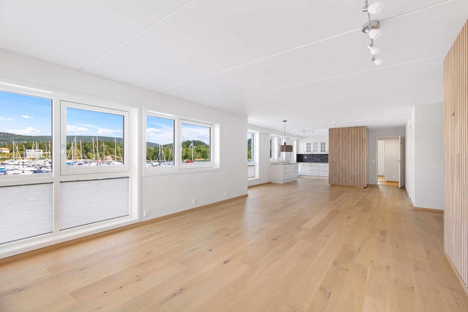 Leiligheten er på hele 125 kvm og fremstår meget innbydende! Galleribilde