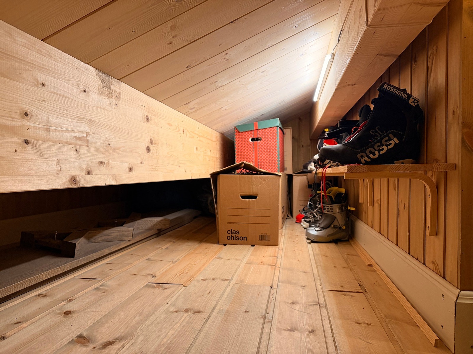 Praktisk loftsrom Galleribilde