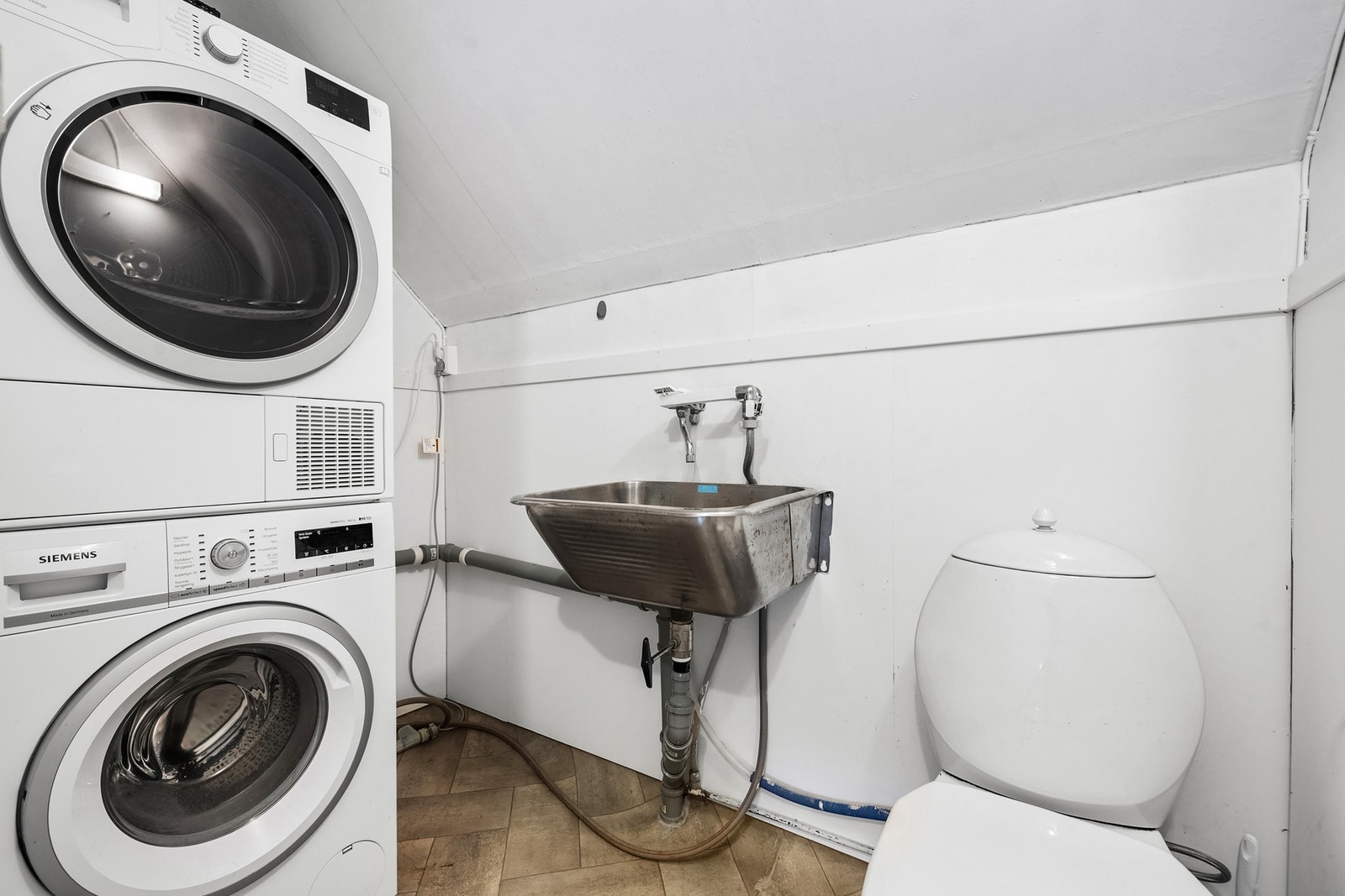 Praktisk vaskerom på 2,6 kvm. Galleribilde