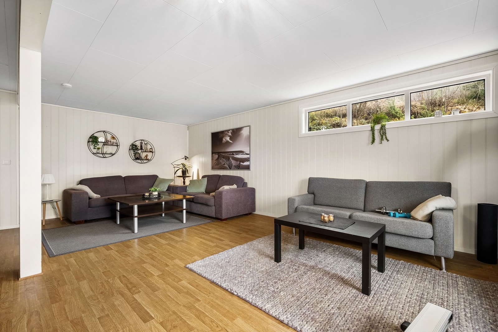 Rommets planløsning gir deg mulighet til å innrede i flere sittesoner. Galleribilde