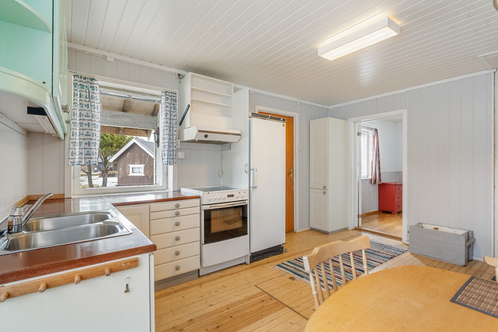 Eiendommen må påregnes oppussing, noe som gir gode muligheter til å skape et hjem etter egne ønsker. Galleribilde