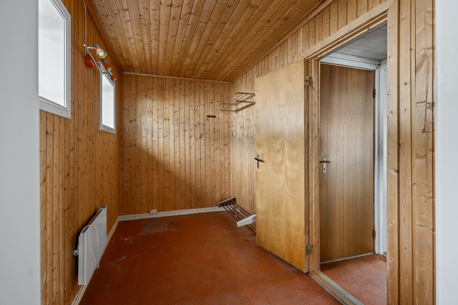 Entré - 6,5kvm. Galleribilde