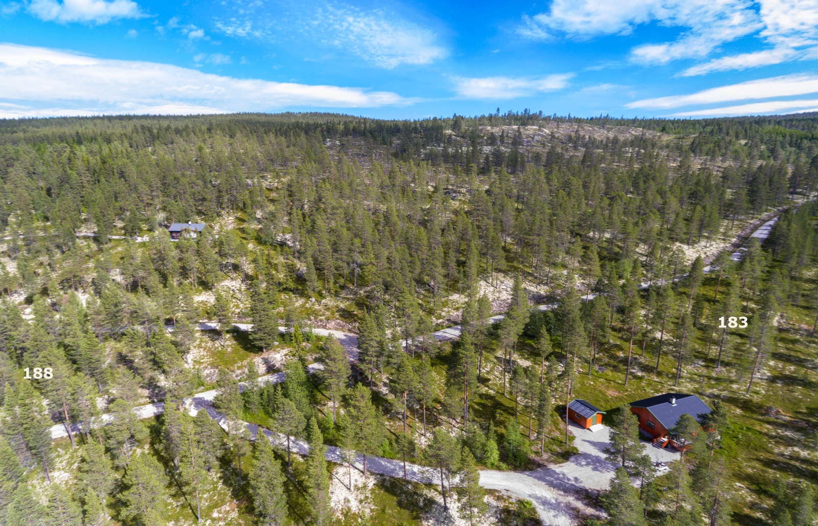 Kontakt gjerne representant for grunneier direkte på tlf 90564347 for spørsmål eller avtale om visning Galleribilde