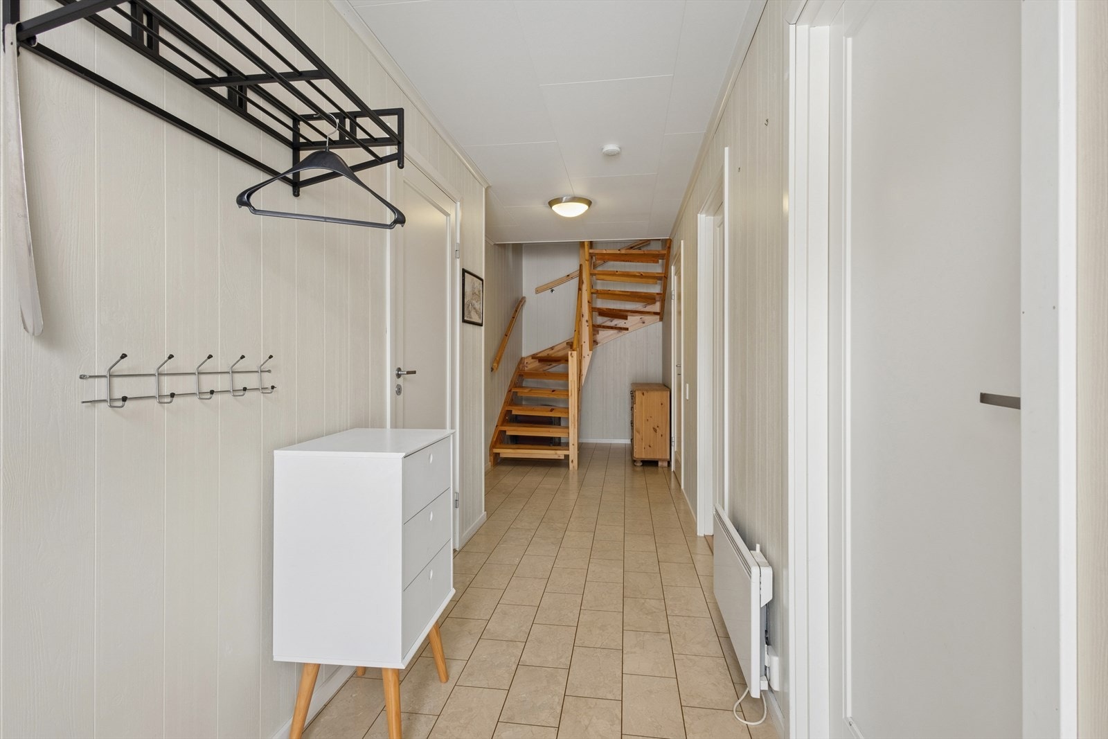 Det er også en egen inngang i underetasjen. Galleribilde