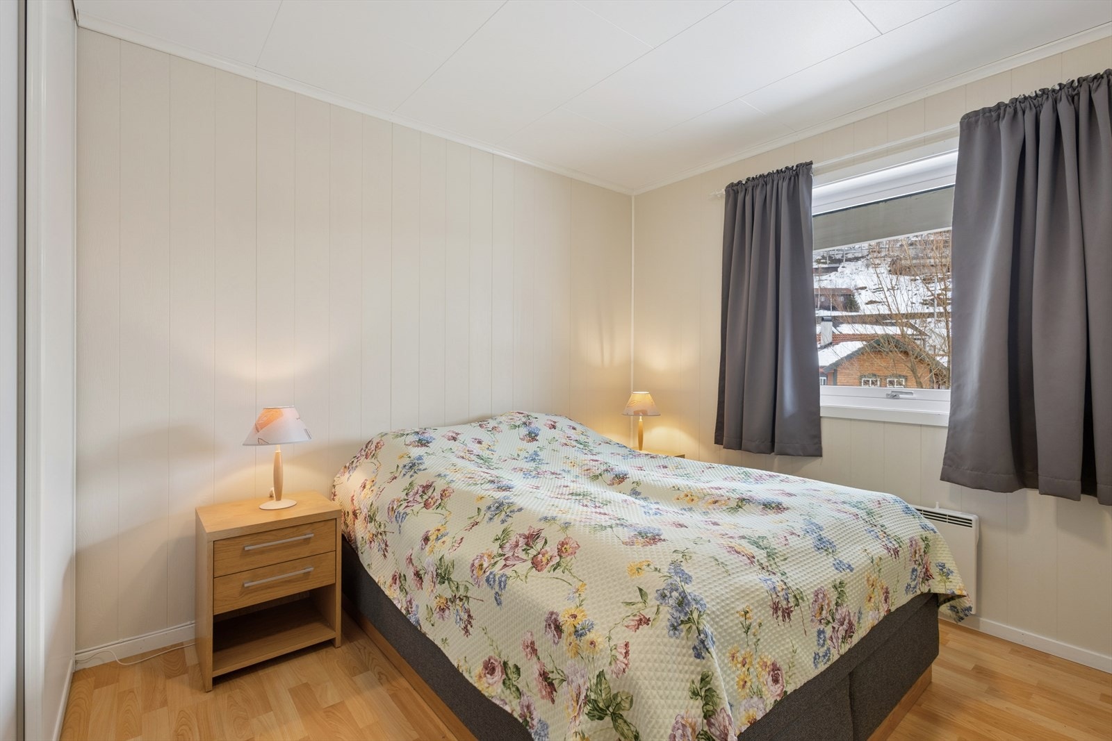 De fire soverommene er praktisk fordelt mellom etasjene. Galleribilde