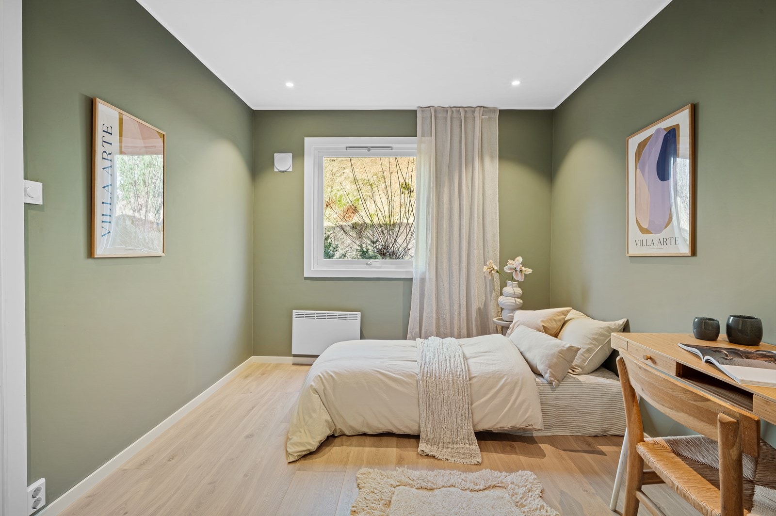 - Det største soverommet i underetasjen måler 10,5m² - Galleribilde