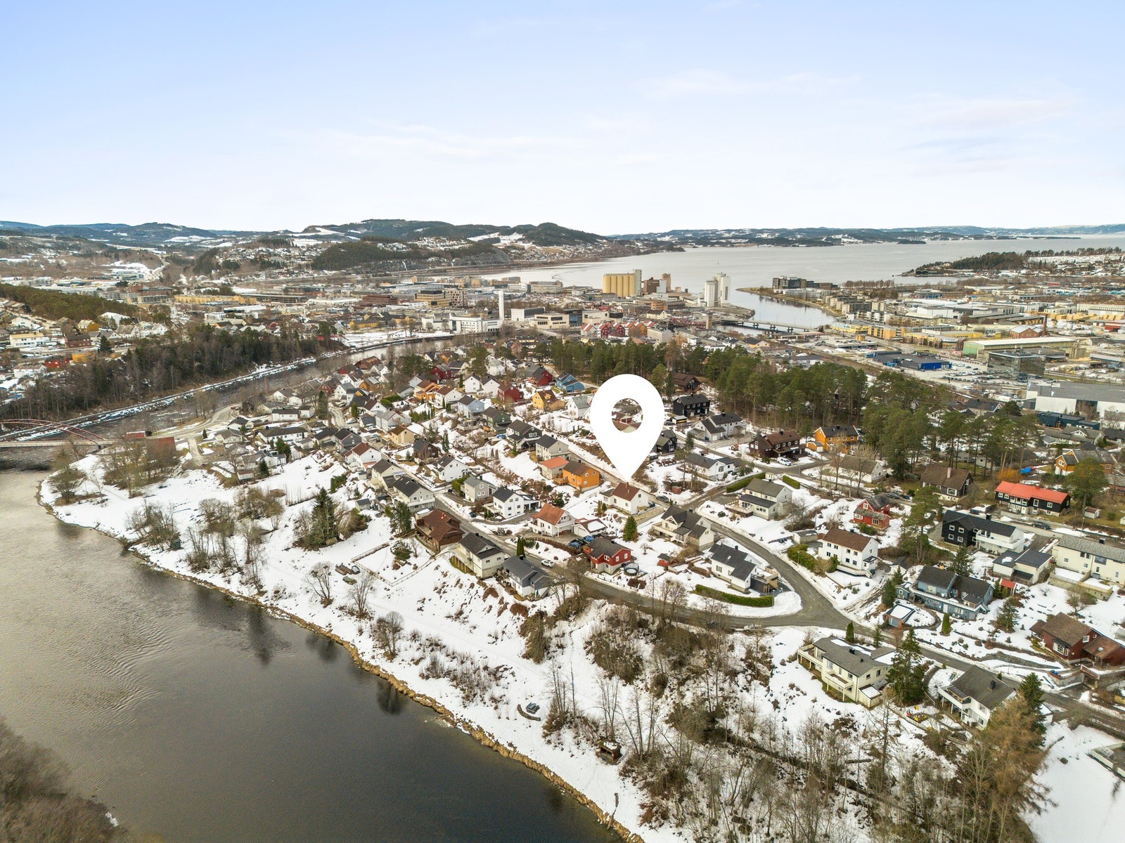 Velkommen til Åsmund Vinjes veg 35, presentert av EiendomsMegler 1 v/ Magnus Aasland. Foto: ELW media (Espen Wåde) Galleribilde