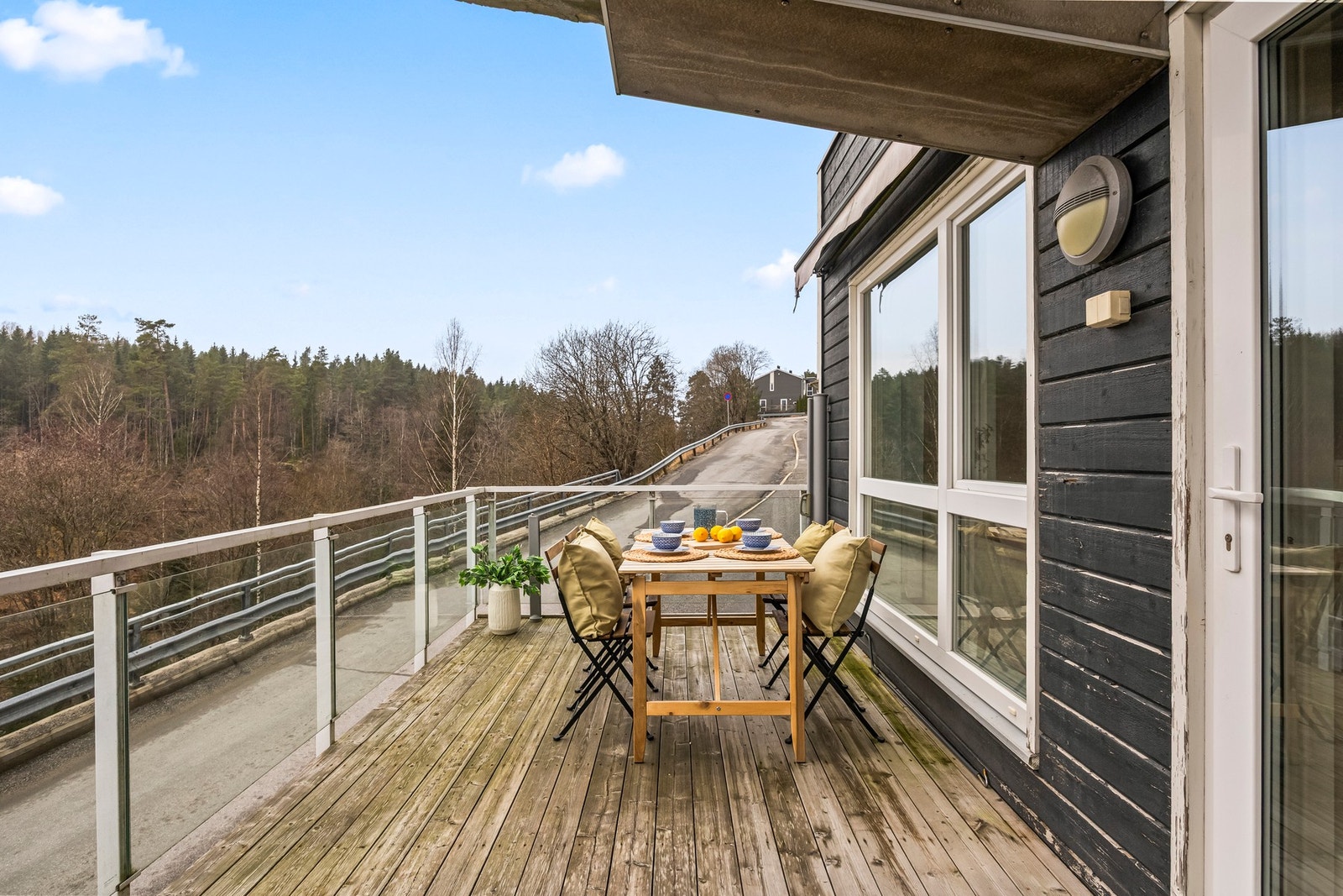 For øvrig er det en hyggelig uteplass for å invitere venner og familie på sommertid. Galleribilde