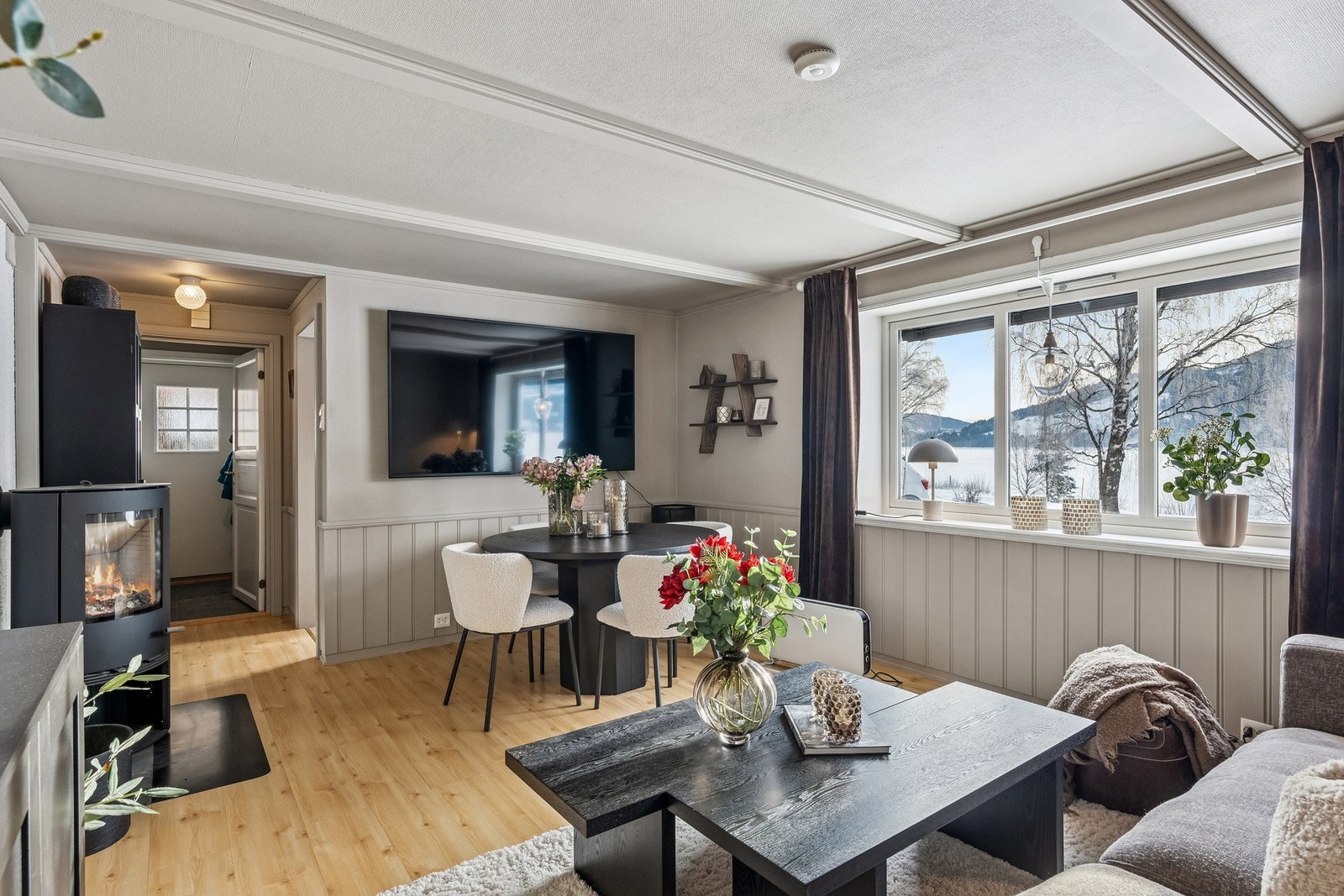 Hyggelig leilighet med egen inngang Galleribilde