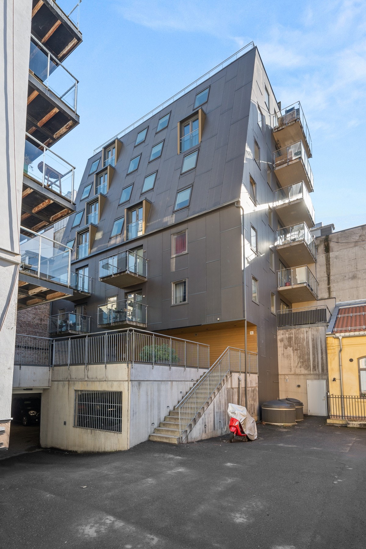 Fasaden har et moderne uttrykk Galleribilde