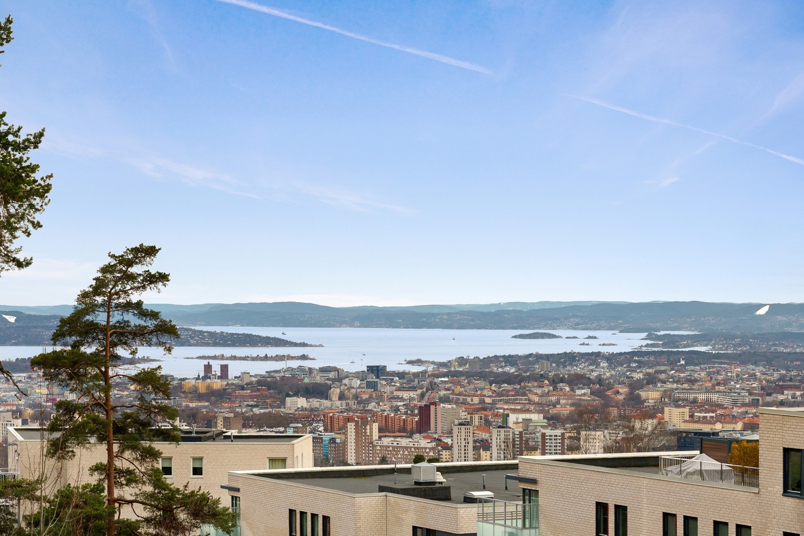 Her har du en herlig sjøutsikt fra balkongen. Galleribilde