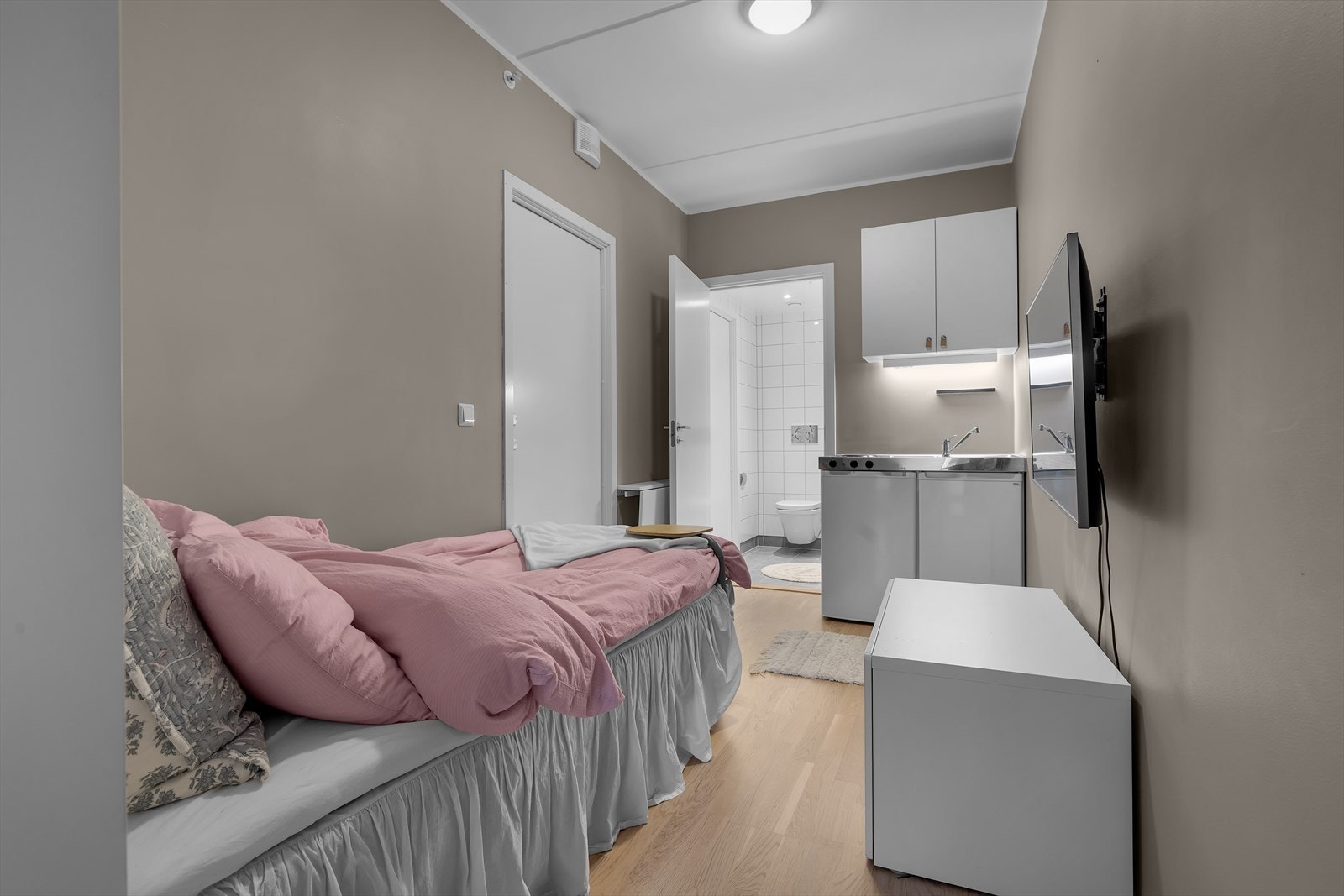 Leiligheten har hybel med egen inngang Galleribilde