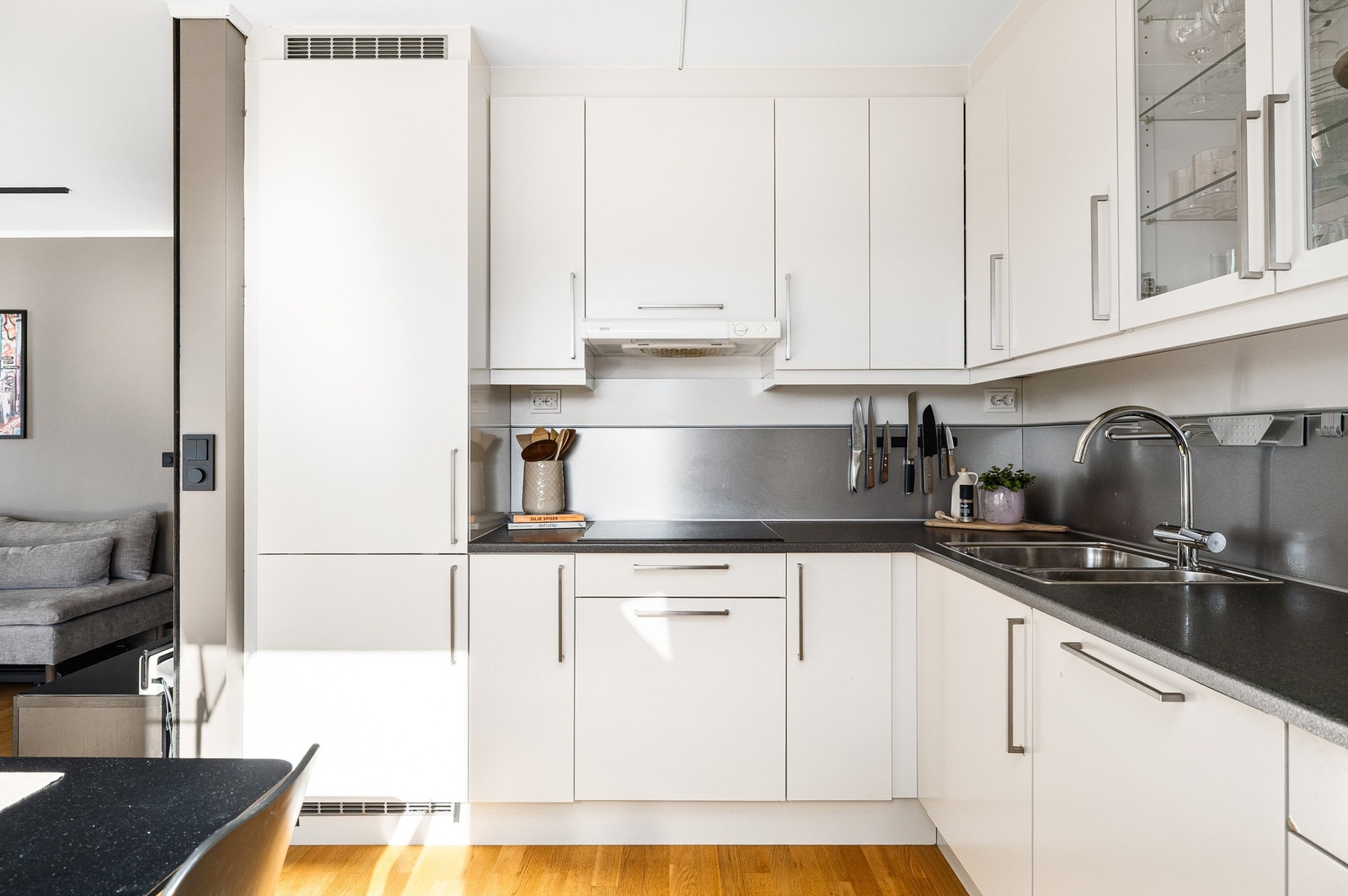 Laminat benkeplate med overlimt vask Galleribilde