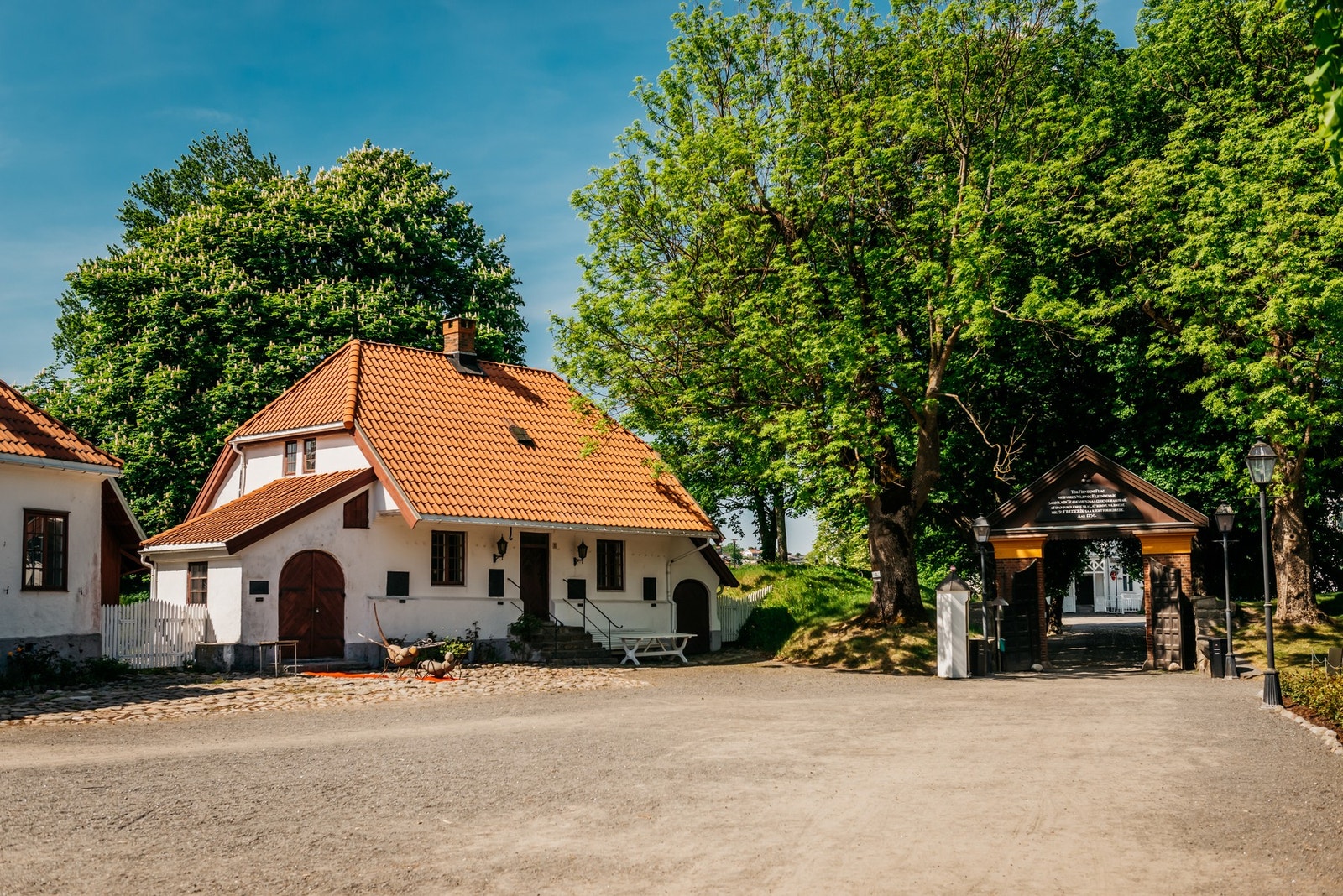 Leieren i Stavern er et populært reisemål og et ypperlig sted for tur og kyststi. Galleribilde