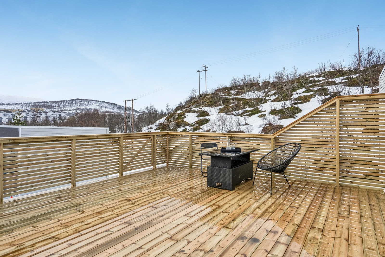 Fra leiligheten har du umiddelbar nærhet til natur og flotte turområder. Galleribilde