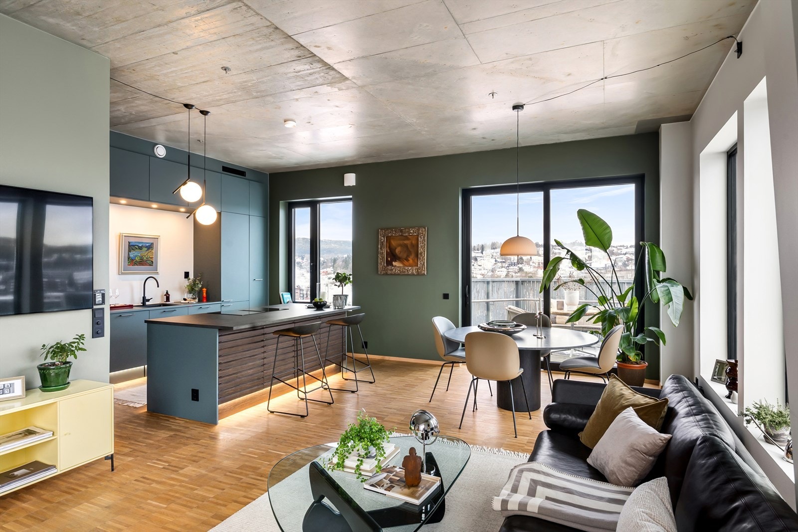 Leiligheten har behagelig vannbåren gulvvarme som bidrar til høy bokomfort året rundt. Galleribilde